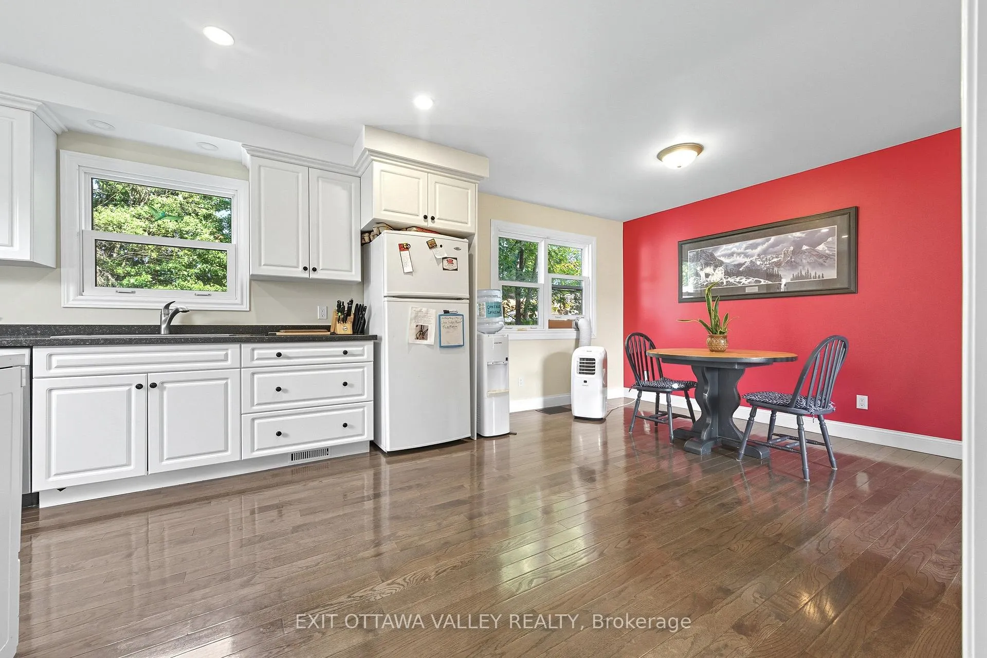 Photo 11 of 6 Faraday Crescent, Deep River — HOMEH