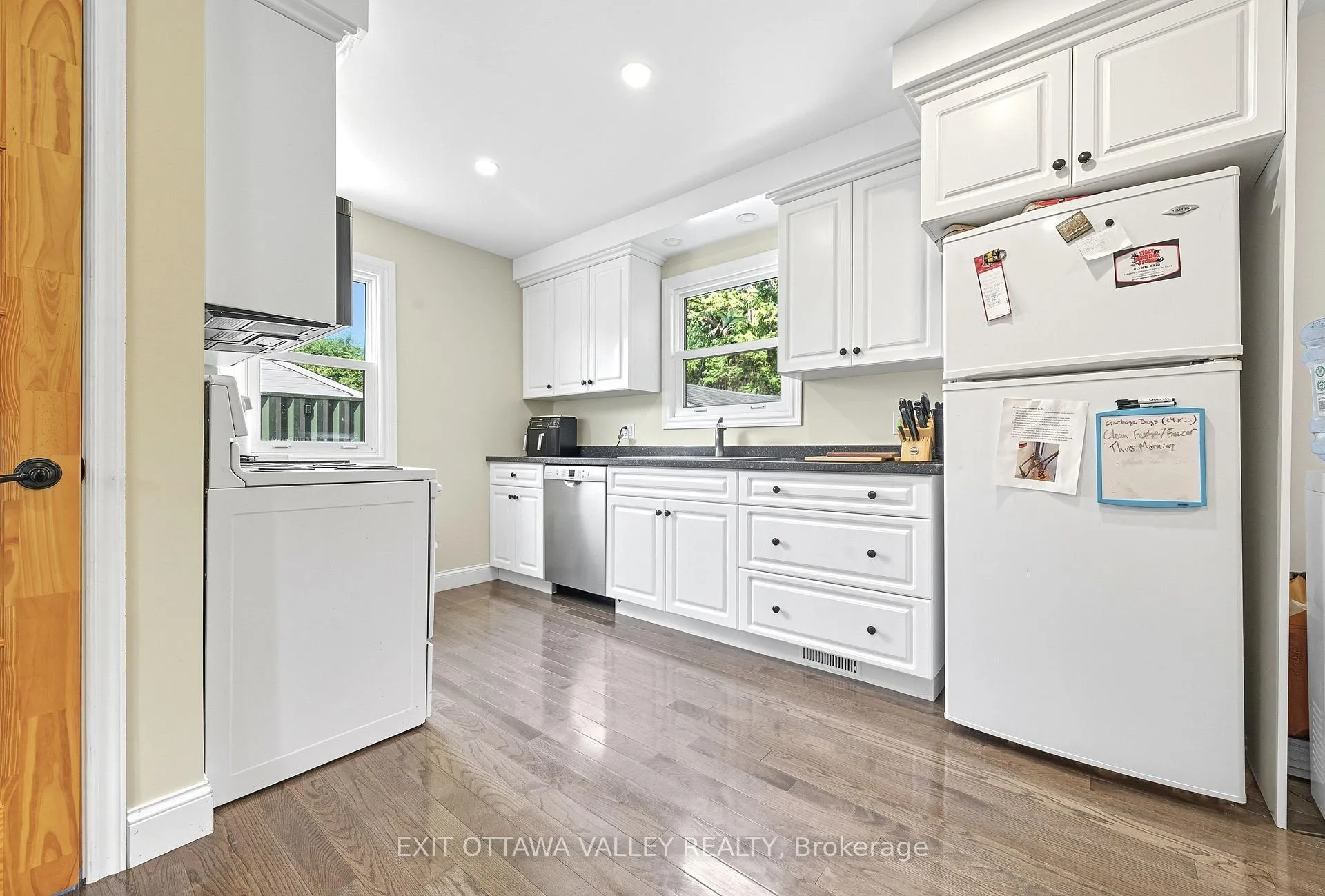 Photo 13 of 6 Faraday Crescent, Deep River — HOMEH