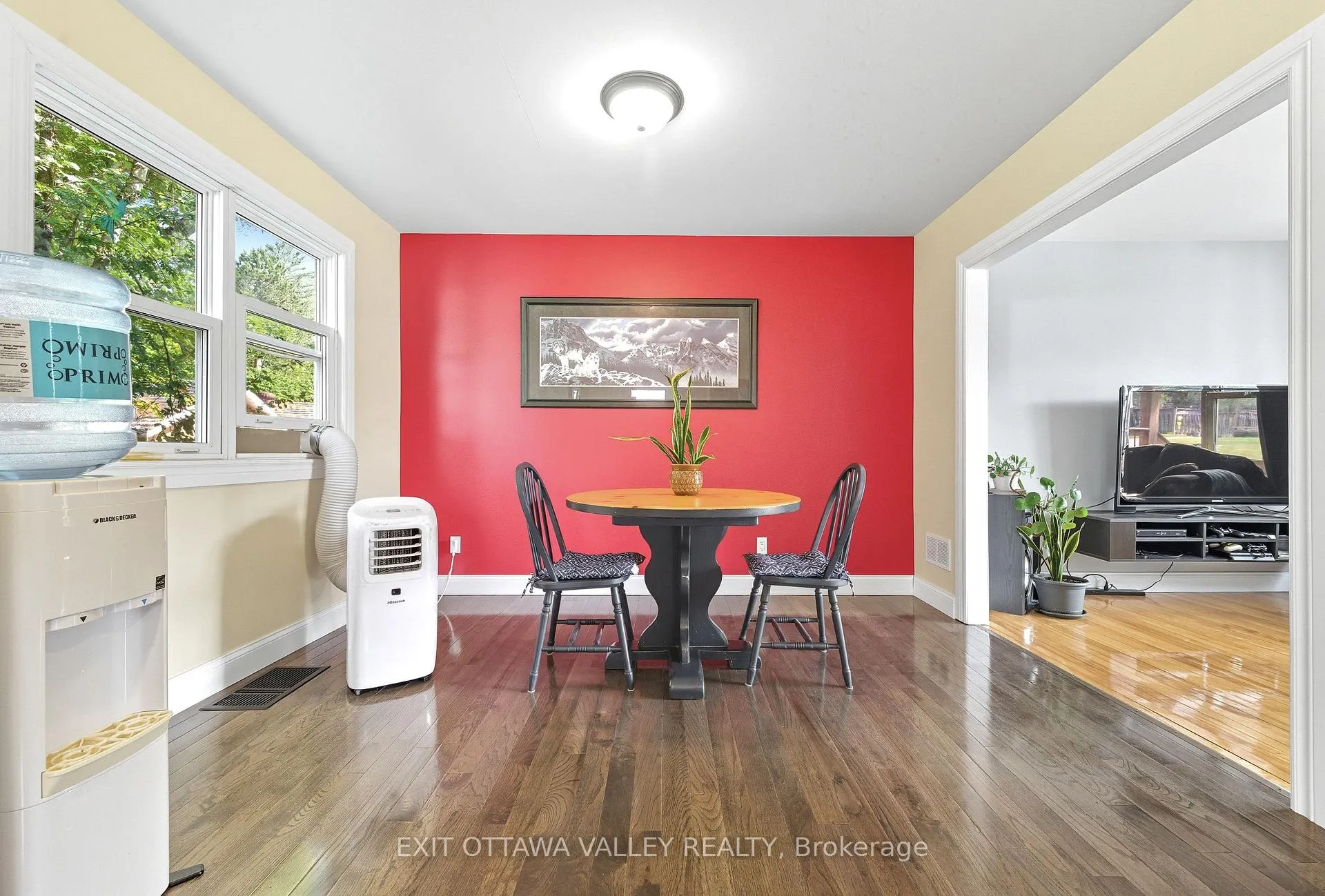 Photo 15 of 6 Faraday Crescent, Deep River — HOMEH
