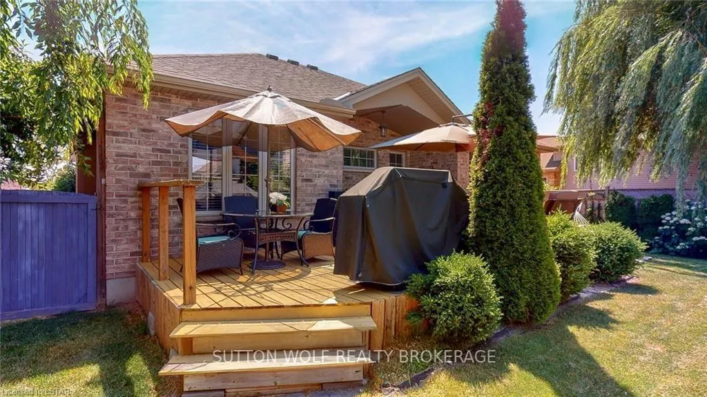 Photo 6 of 152 Deborah Drive, Strathroy-Caradoc, NE — HOMEH