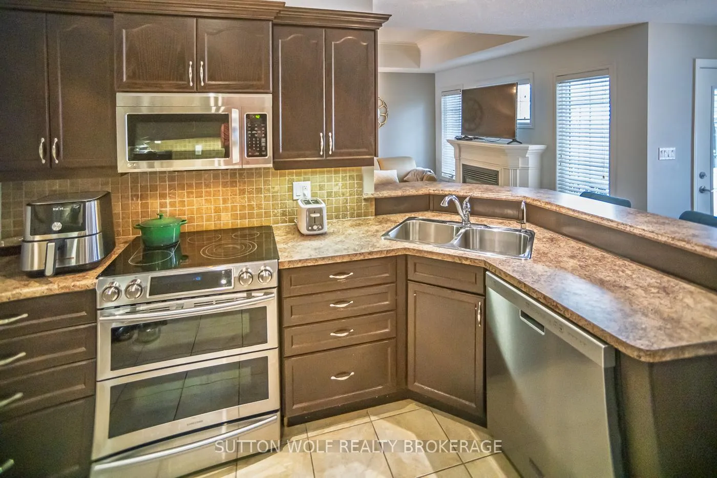 Photo 21 of 152 Deborah Drive, Strathroy-Caradoc, NE — HOMEH