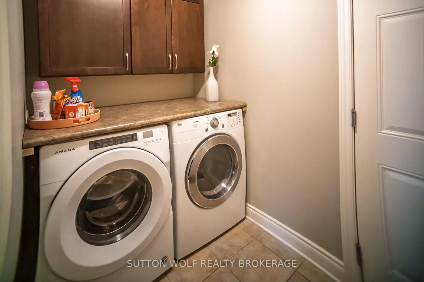 Photo 23 of 152 Deborah Drive, Strathroy-Caradoc, NE — HOMEH