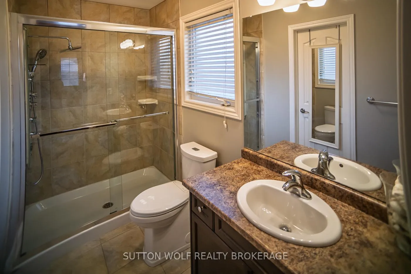 Photo 29 of 152 Deborah Drive, Strathroy-Caradoc, NE — HOMEH