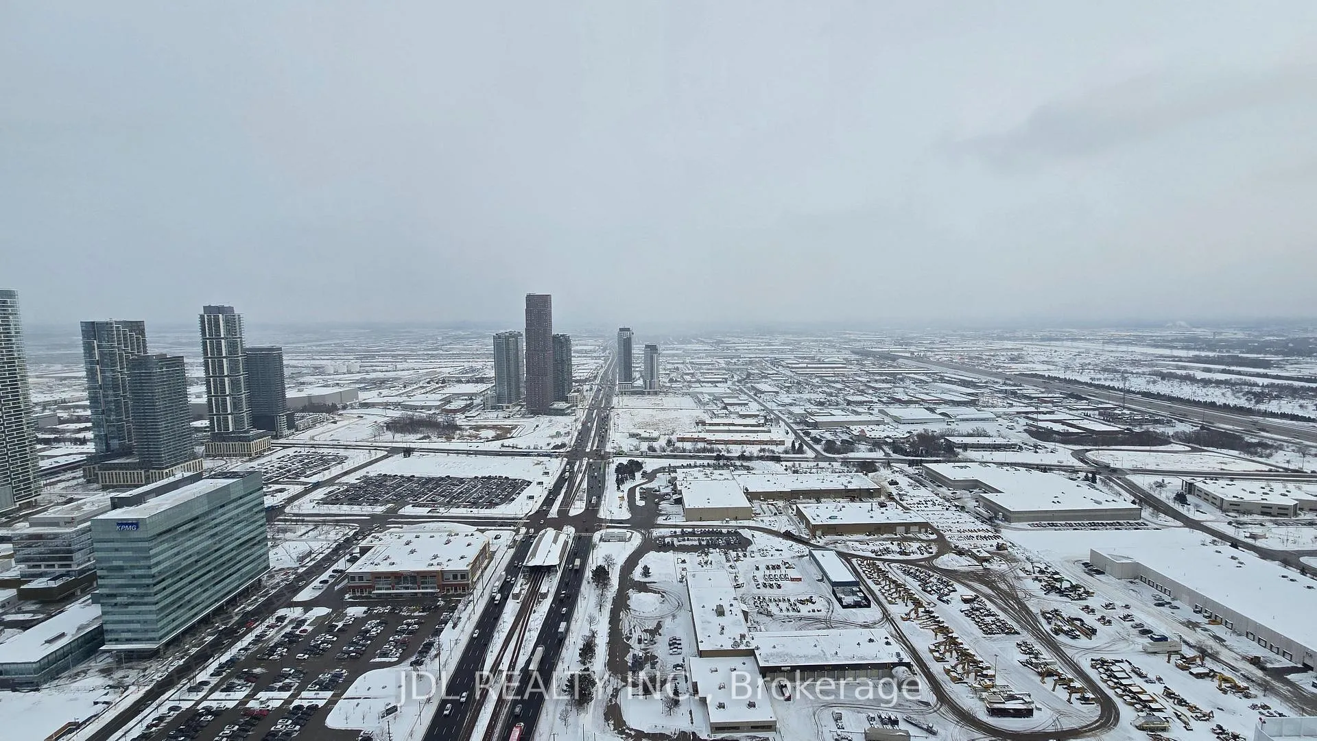 Photo 15 of Unit 5809, 8 Interchange Way, Vaughan, Vaughan Corporate Centre — HOMEH