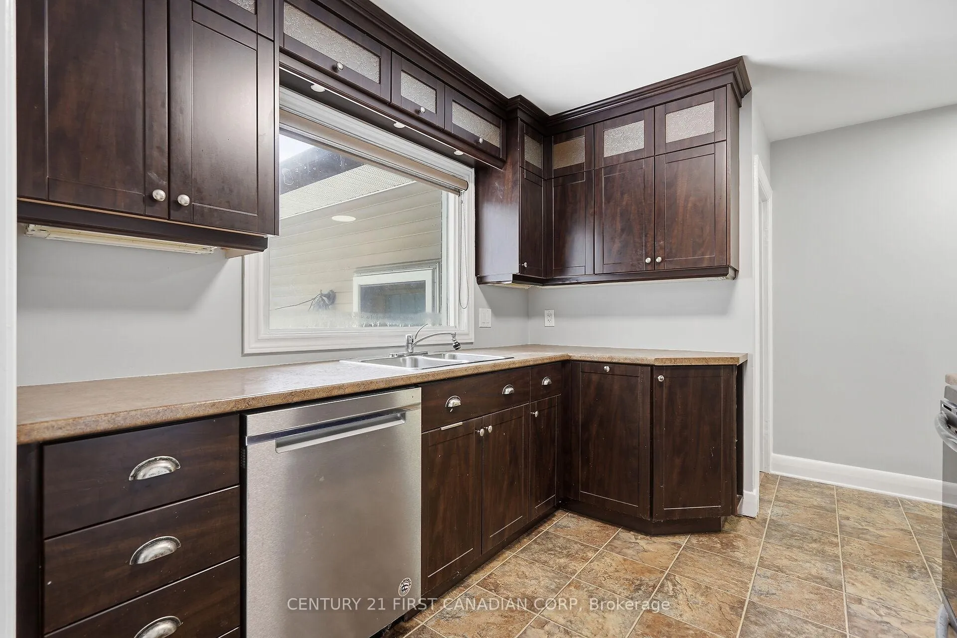 Photo 12 of 465 Boler Road, London, South K — HOMEH