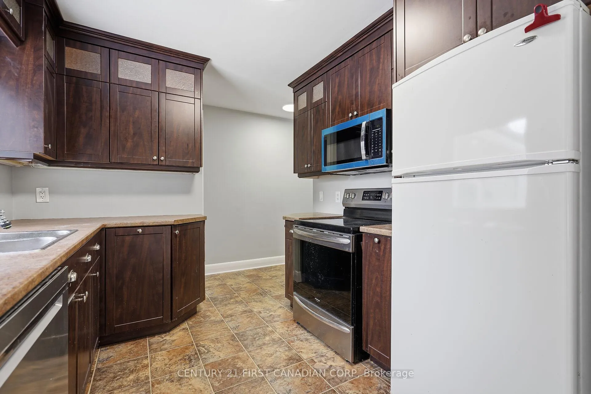 Photo 13 of 465 Boler Road, London, South K — HOMEH