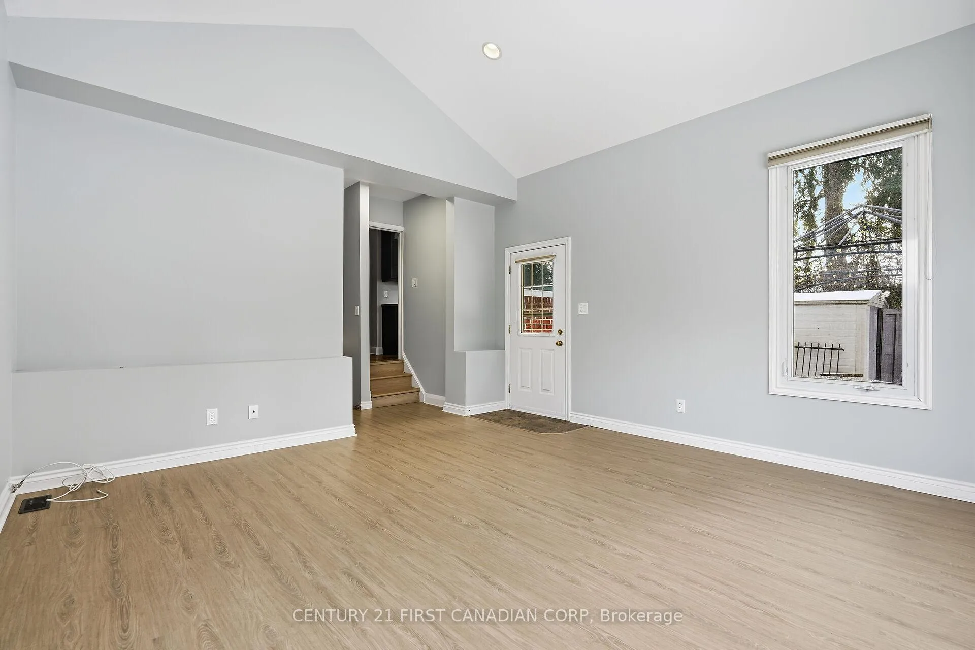 Photo 23 of 465 Boler Road, London, South K — HOMEH