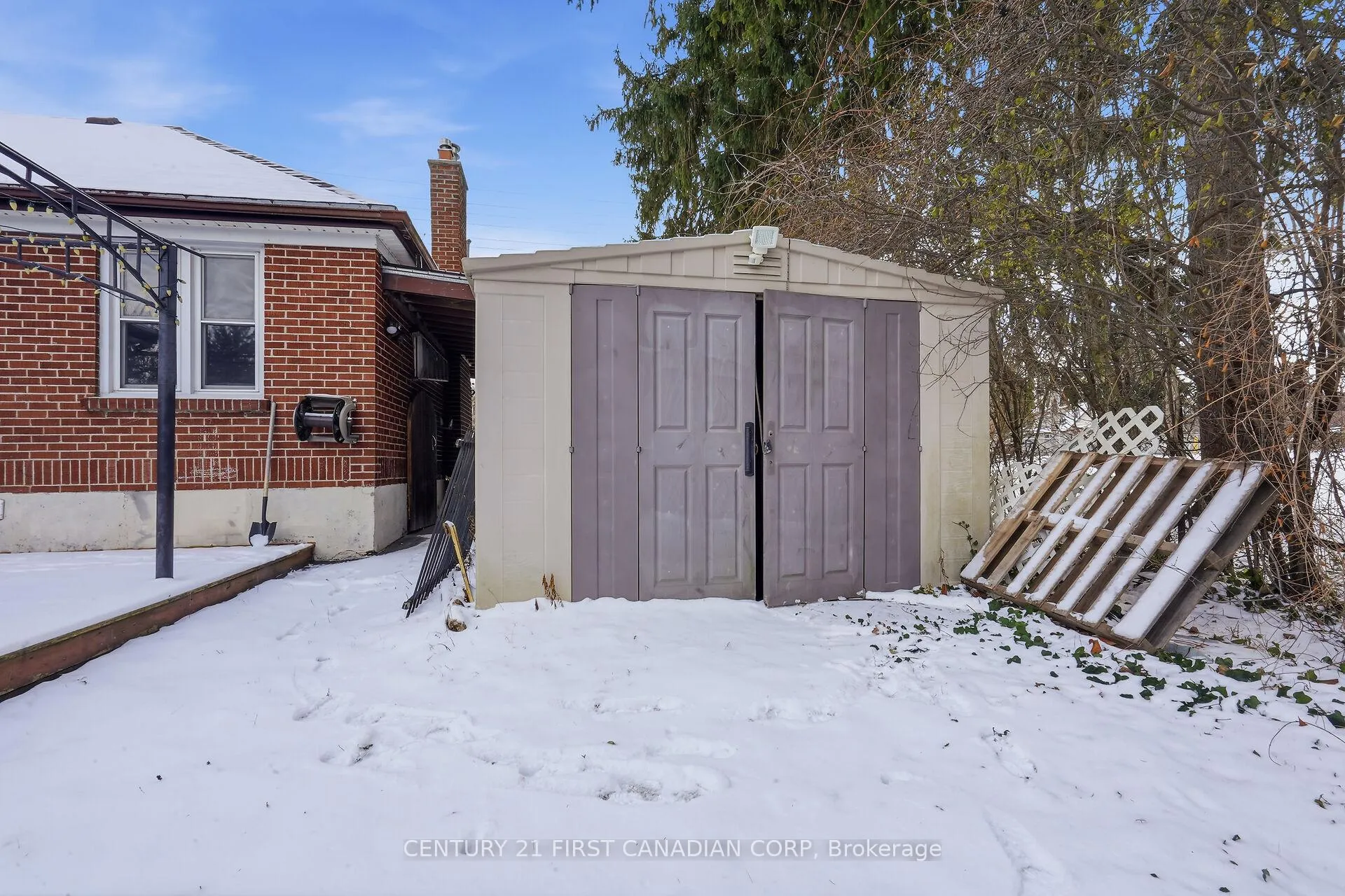 Photo 38 of 465 Boler Road, London, South K — HOMEH