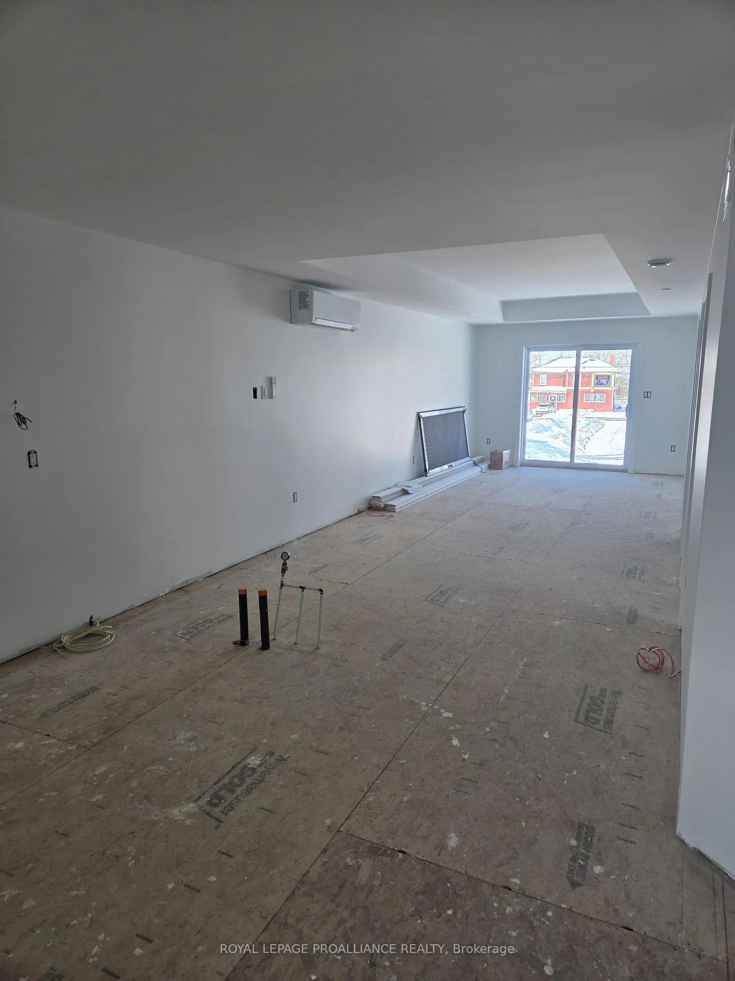 Photo 5 of Unit 2, 92 Lywood Street, Belleville, Thurlow Ward — HOMEH