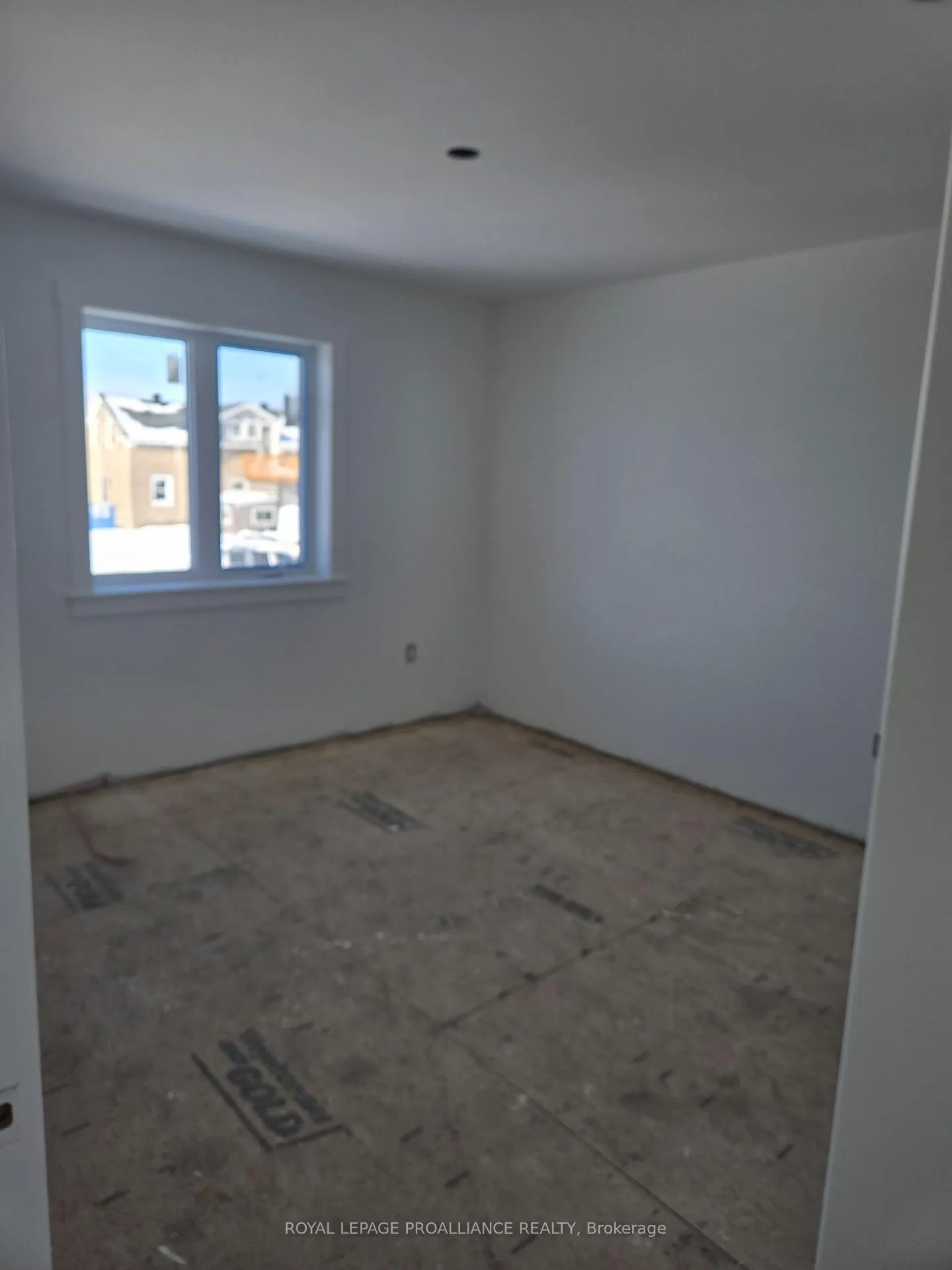 Photo 10 of Unit 2, 92 Lywood Street, Belleville, Thurlow Ward — HOMEH