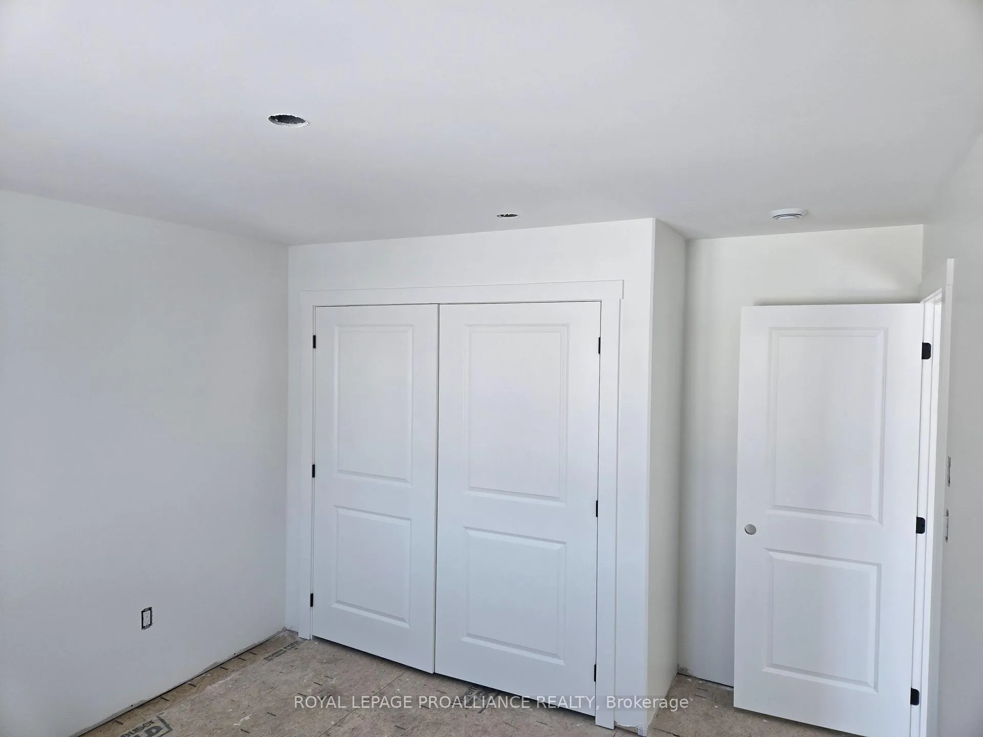 Photo 13 of Unit 2, 92 Lywood Street, Belleville, Thurlow Ward — HOMEH