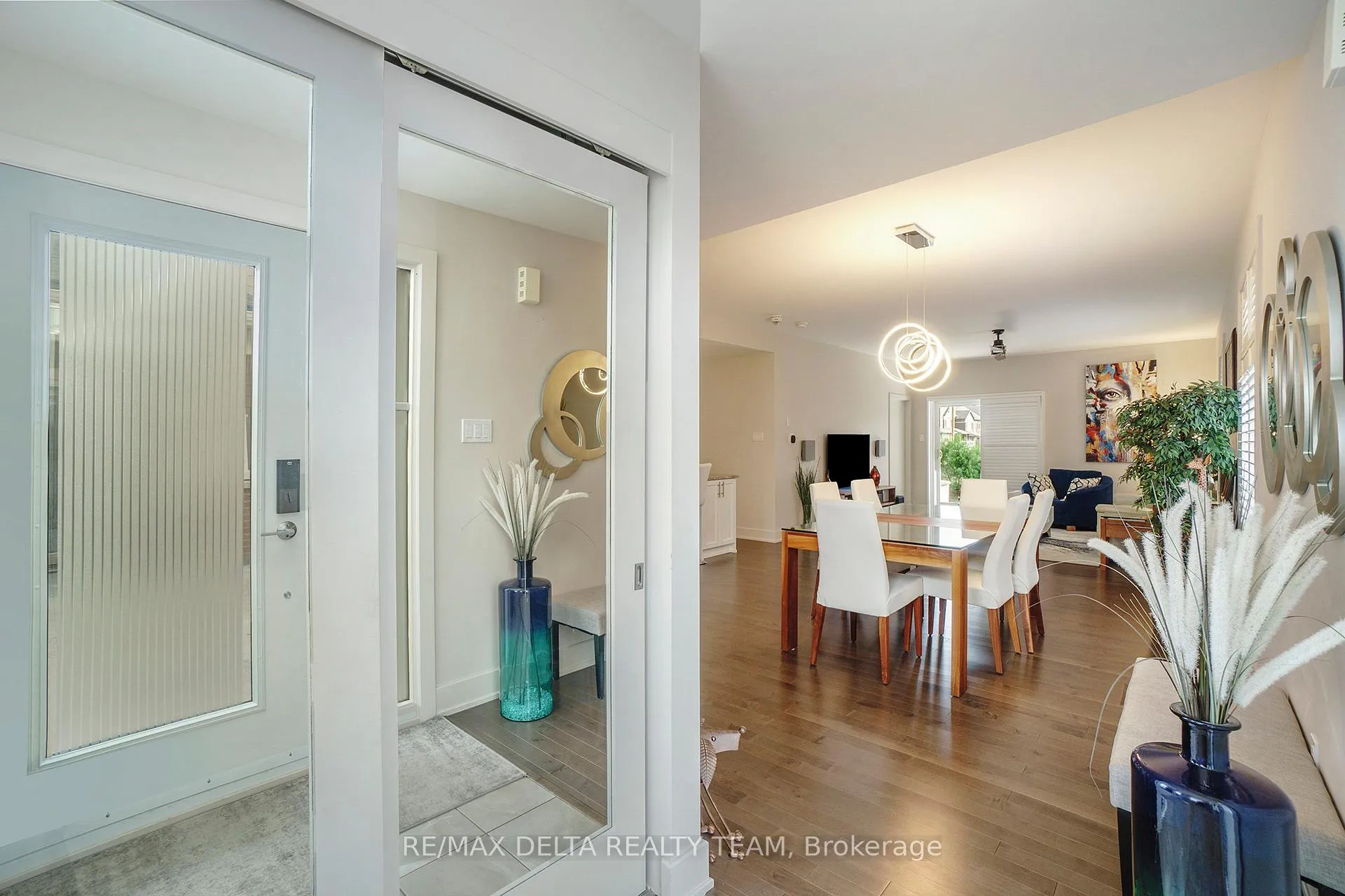 Photo 2 of 240 Mullin Private, Ottawa, Mer Bleue/Bradley Estates/Anderson Park — HOMEH