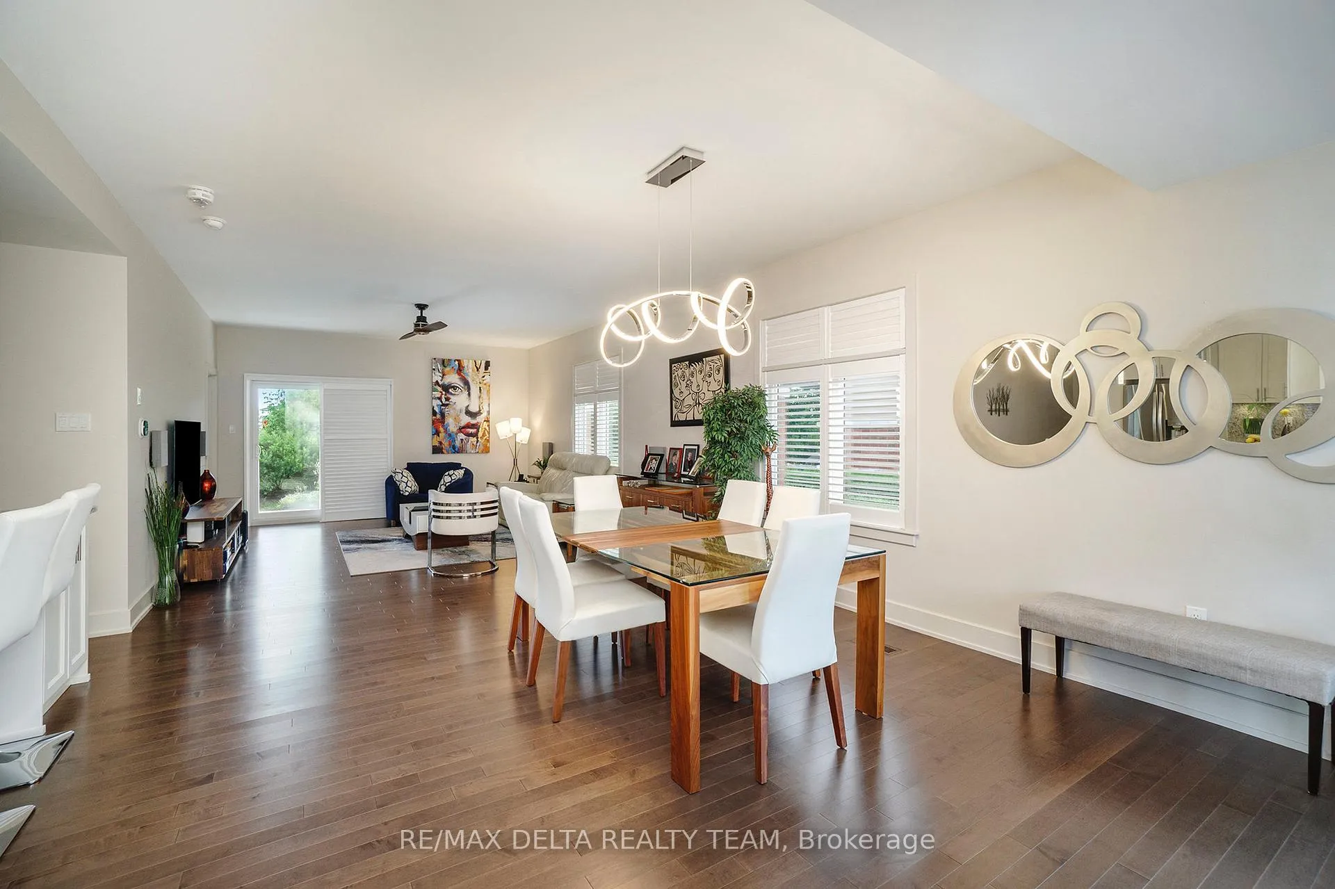 Photo 4 of 240 Mullin Private, Ottawa, Mer Bleue/Bradley Estates/Anderson Park — HOMEH