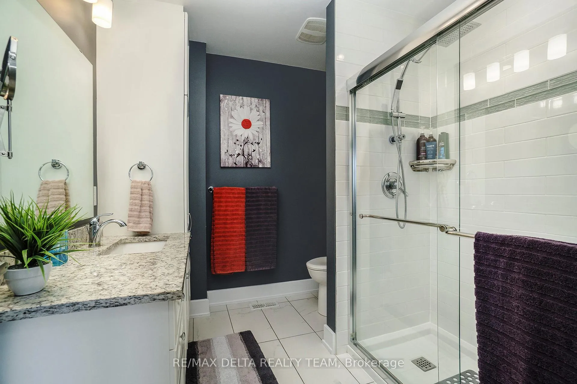 Photo 9 of 240 Mullin Private, Ottawa, Mer Bleue/Bradley Estates/Anderson Park — HOMEH