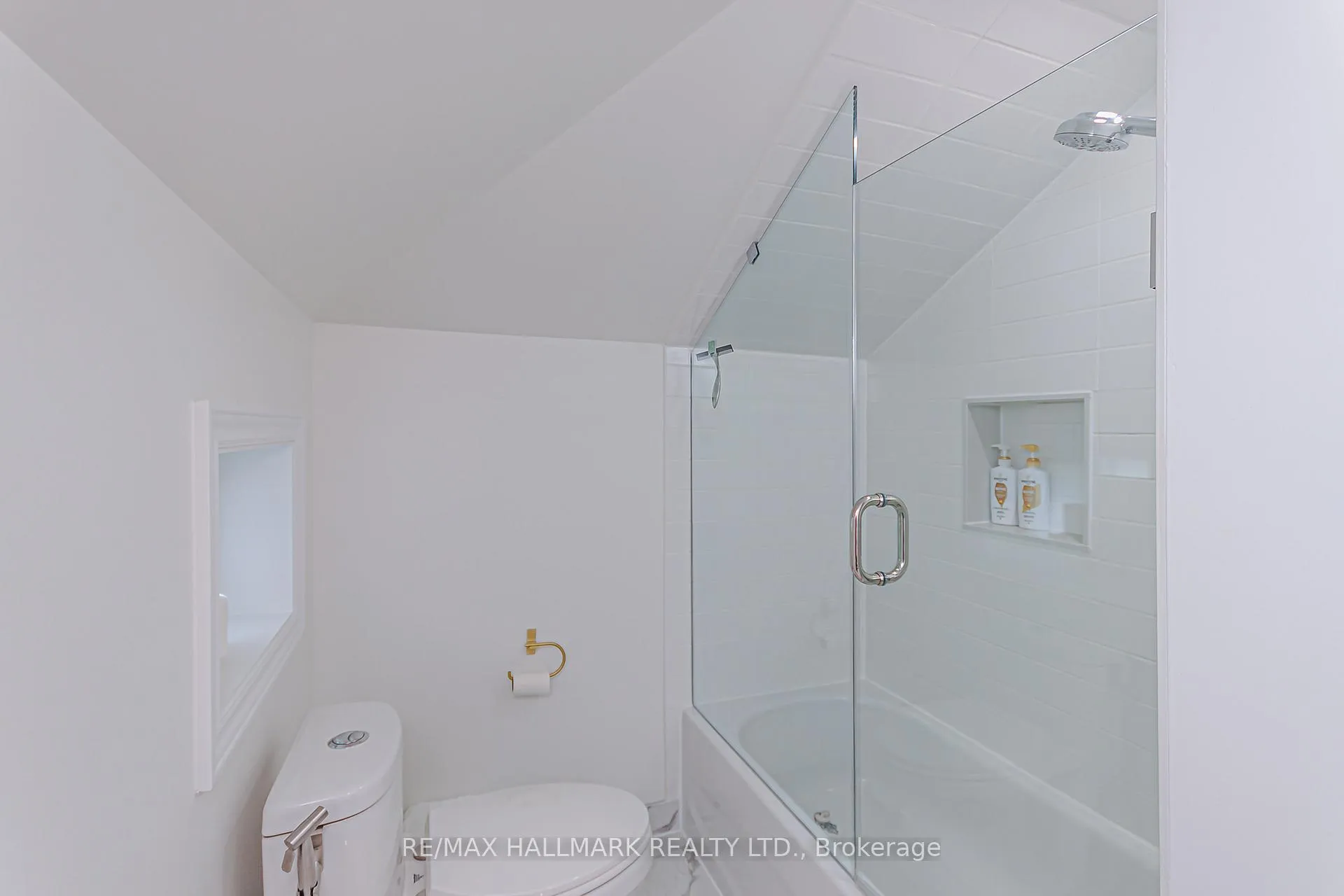 Photo 19 of Unit 2, 930 Lake Drive E, Georgina, Sutton & Jackson's Point — HOMEH