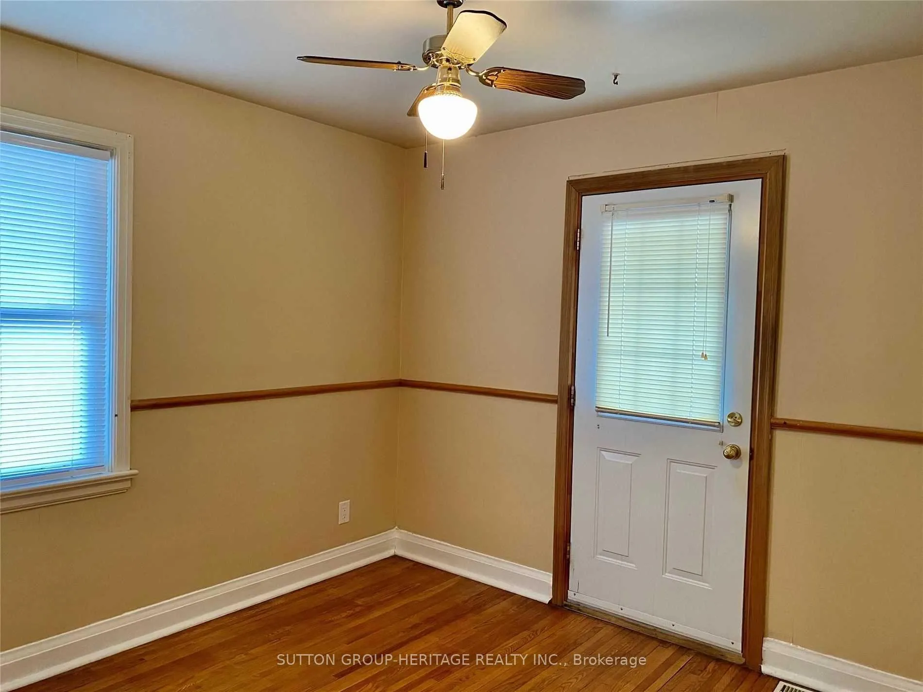 Photo 9 of 49 Grassmere Court, Oshawa, Lakeview — HOMEH