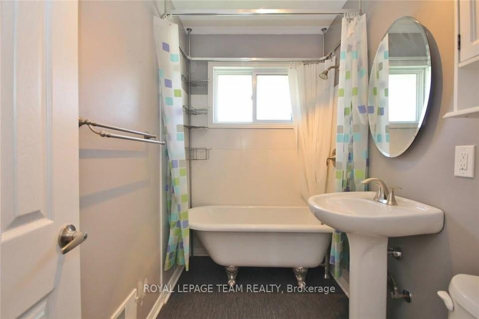 Photo 7 of 85 David Drive, Ottawa, Meadowlands/St. Claire Gardens — HOMEH
