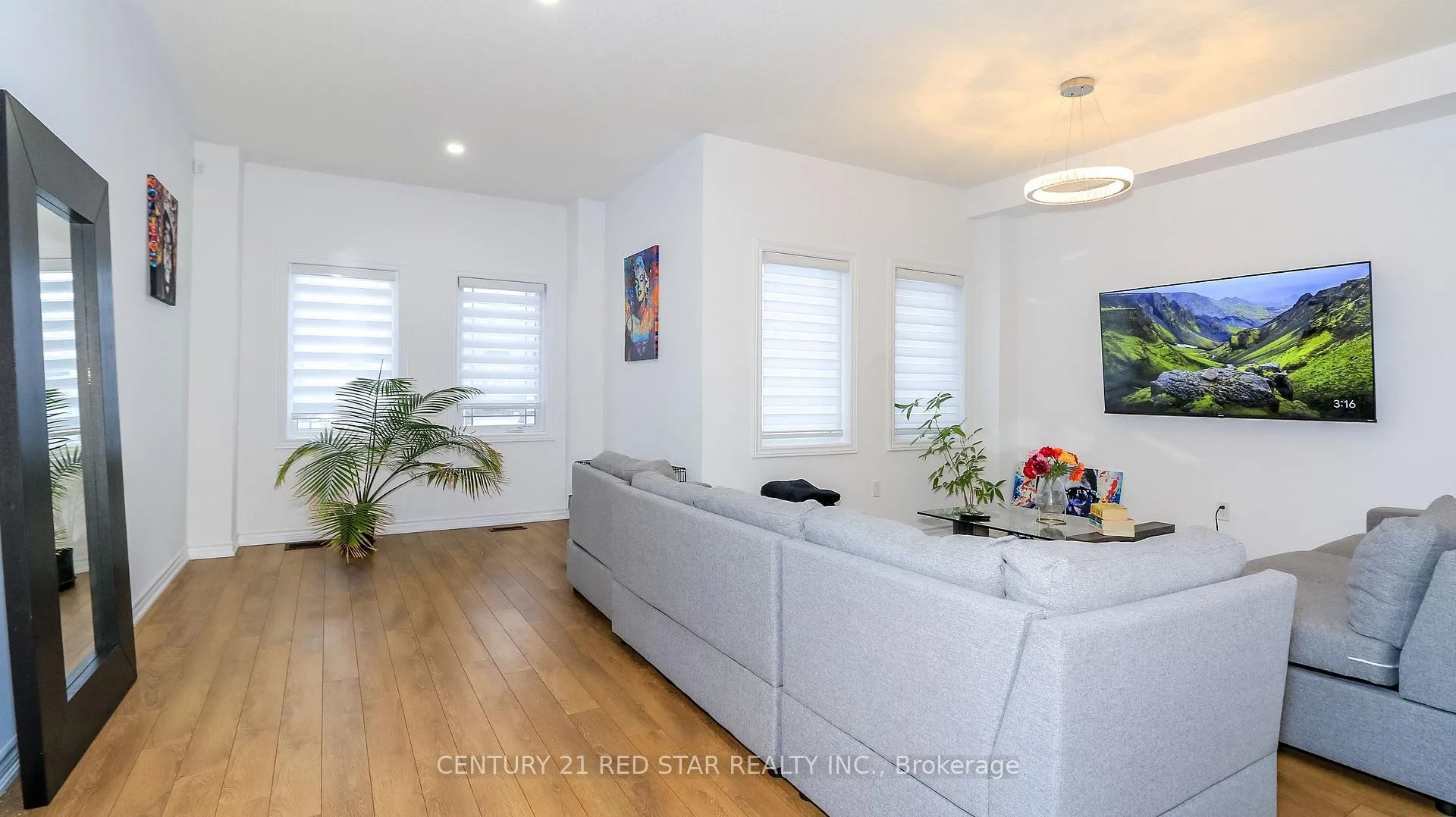 Photo 11 of 32 Milson Crescent, Essa, Angus — HOMEH