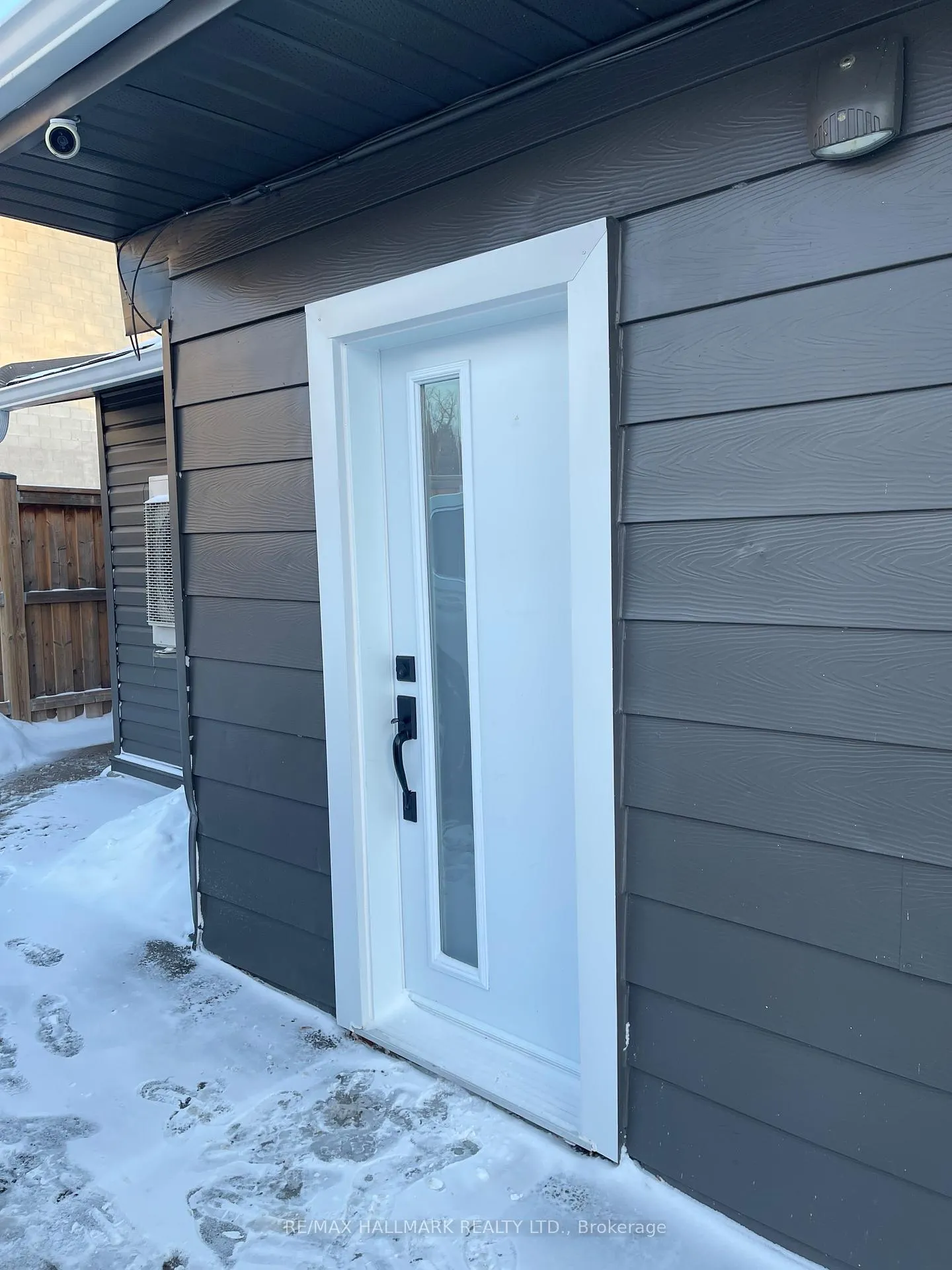 Photo 1 of Unit 5, 930 Lake Drive E, Georgina, Sutton & Jackson's Point — HOMEH