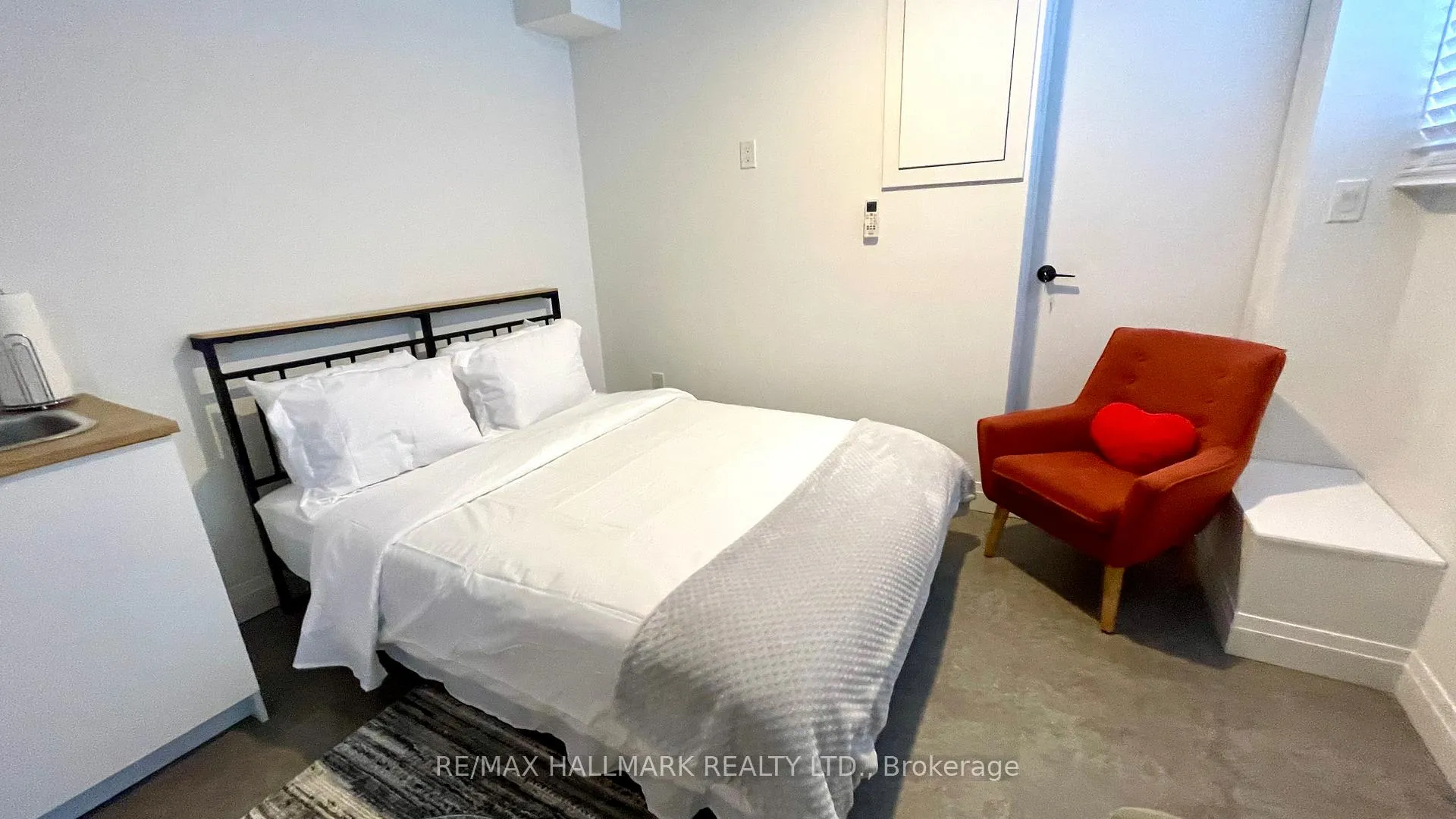 Photo 10 of Unit 5, 930 Lake Drive E, Georgina, Sutton & Jackson's Point — HOMEH