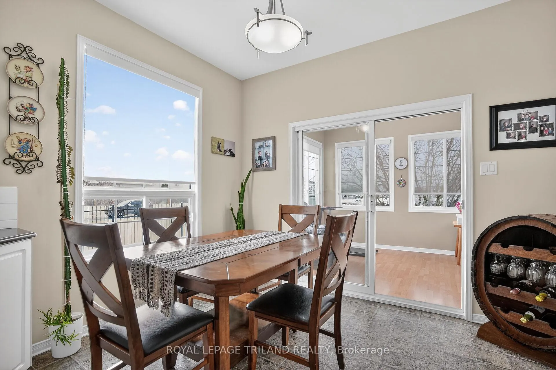Photo 15 of 2 Axford Parkway, St. Thomas — HOMEH
