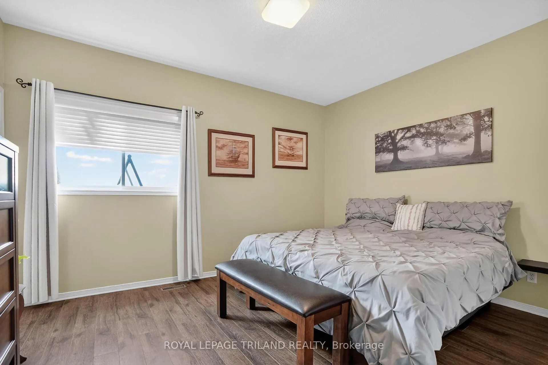 Photo 20 of 2 Axford Parkway, St. Thomas — HOMEH