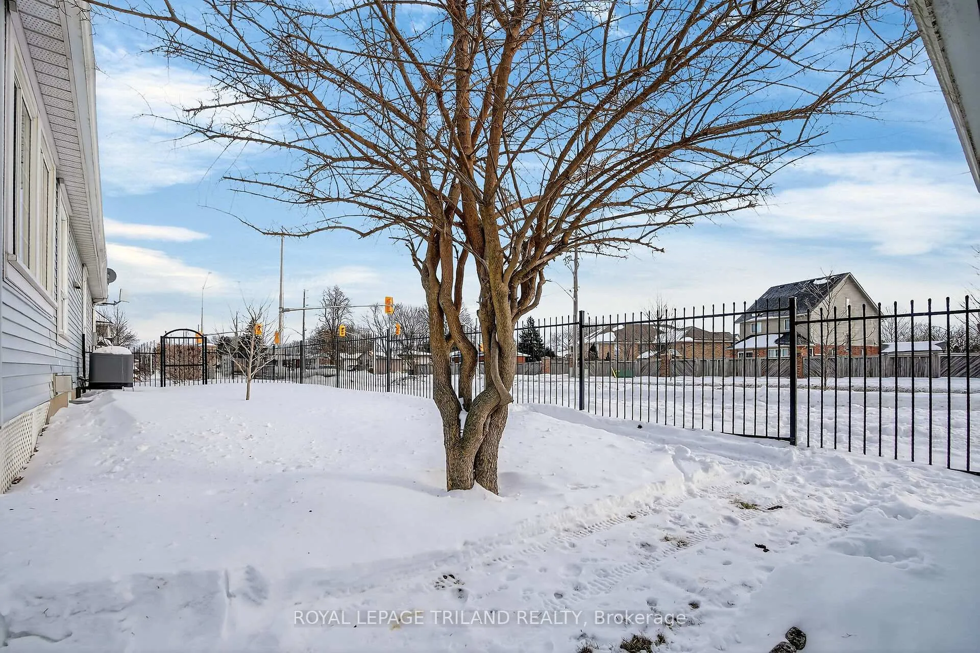 Photo 39 of 2 Axford Parkway, St. Thomas — HOMEH