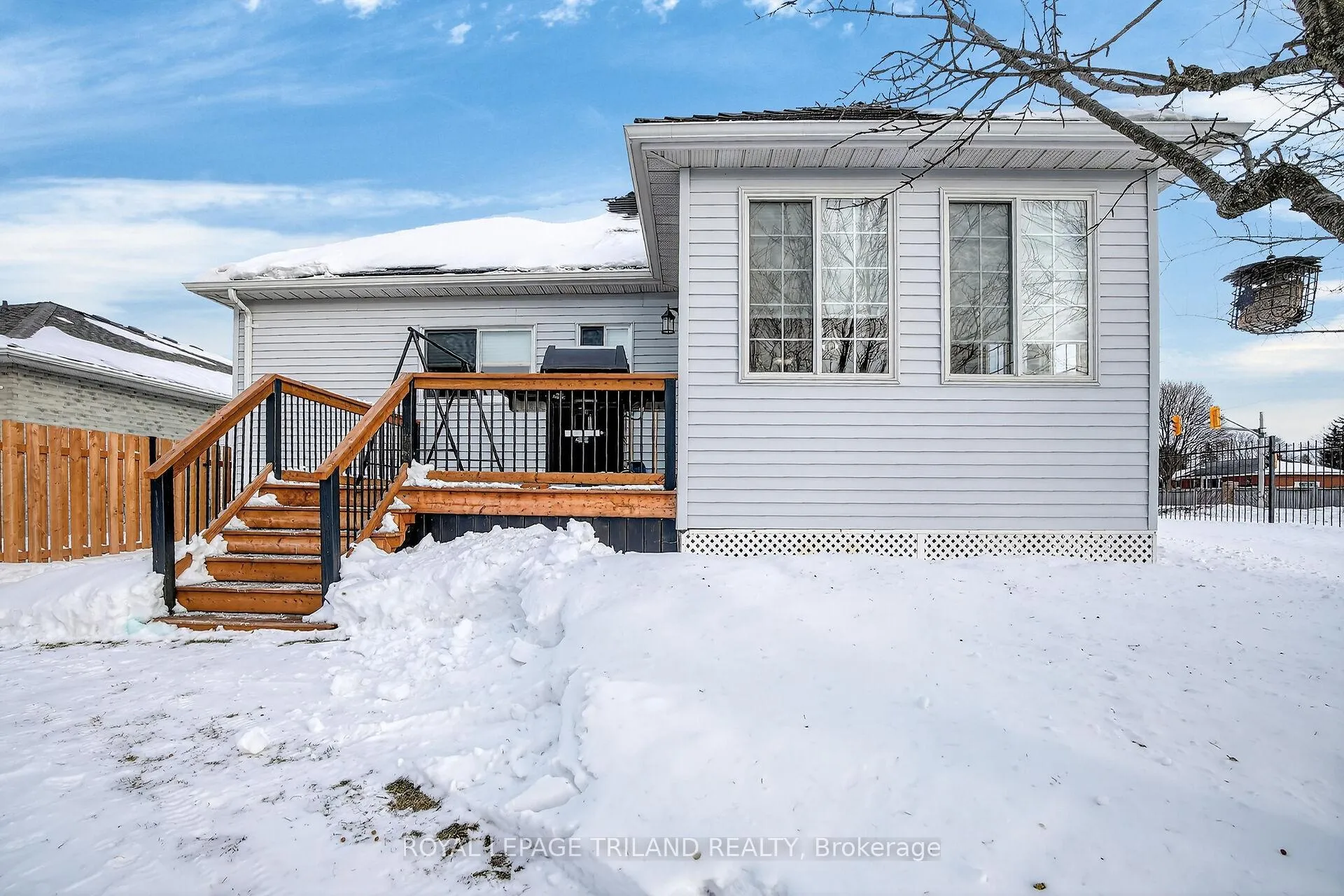 Photo 40 of 2 Axford Parkway, St. Thomas — HOMEH