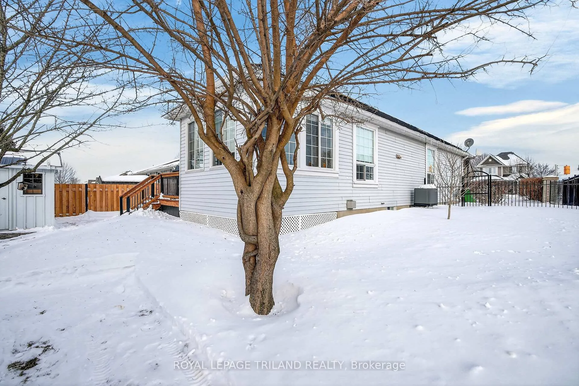 Photo 41 of 2 Axford Parkway, St. Thomas — HOMEH