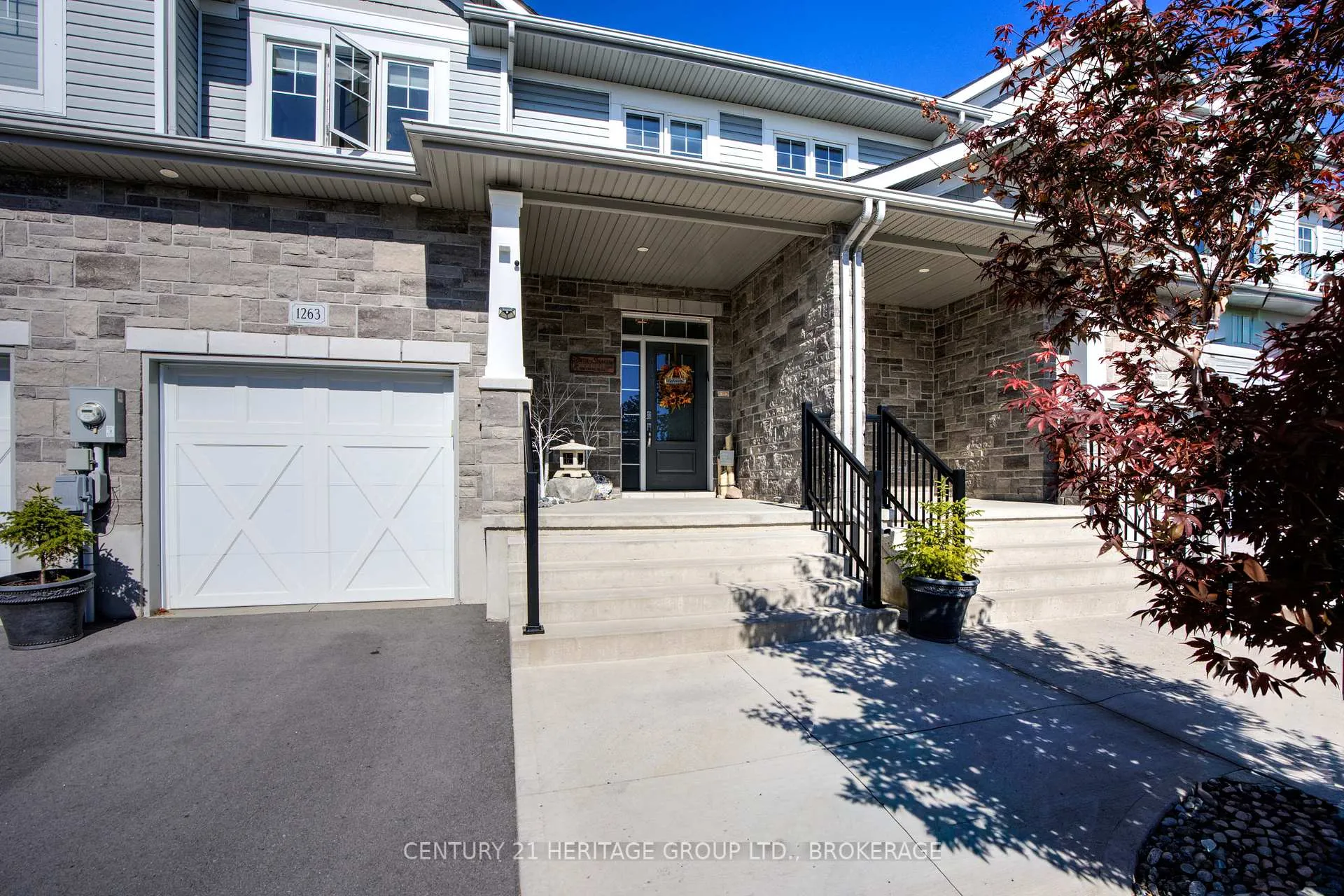 Photo 1 of 1263 Max Crescent, Kingston, City Northwest — HOMEH