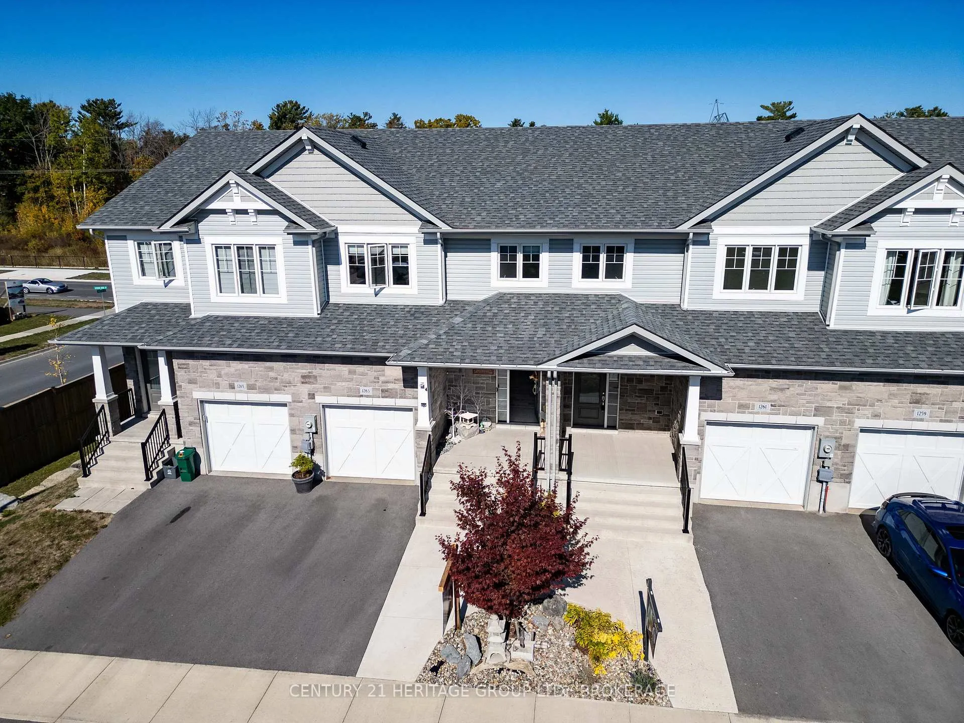 Photo 2 of 1263 Max Crescent, Kingston, City Northwest — HOMEH