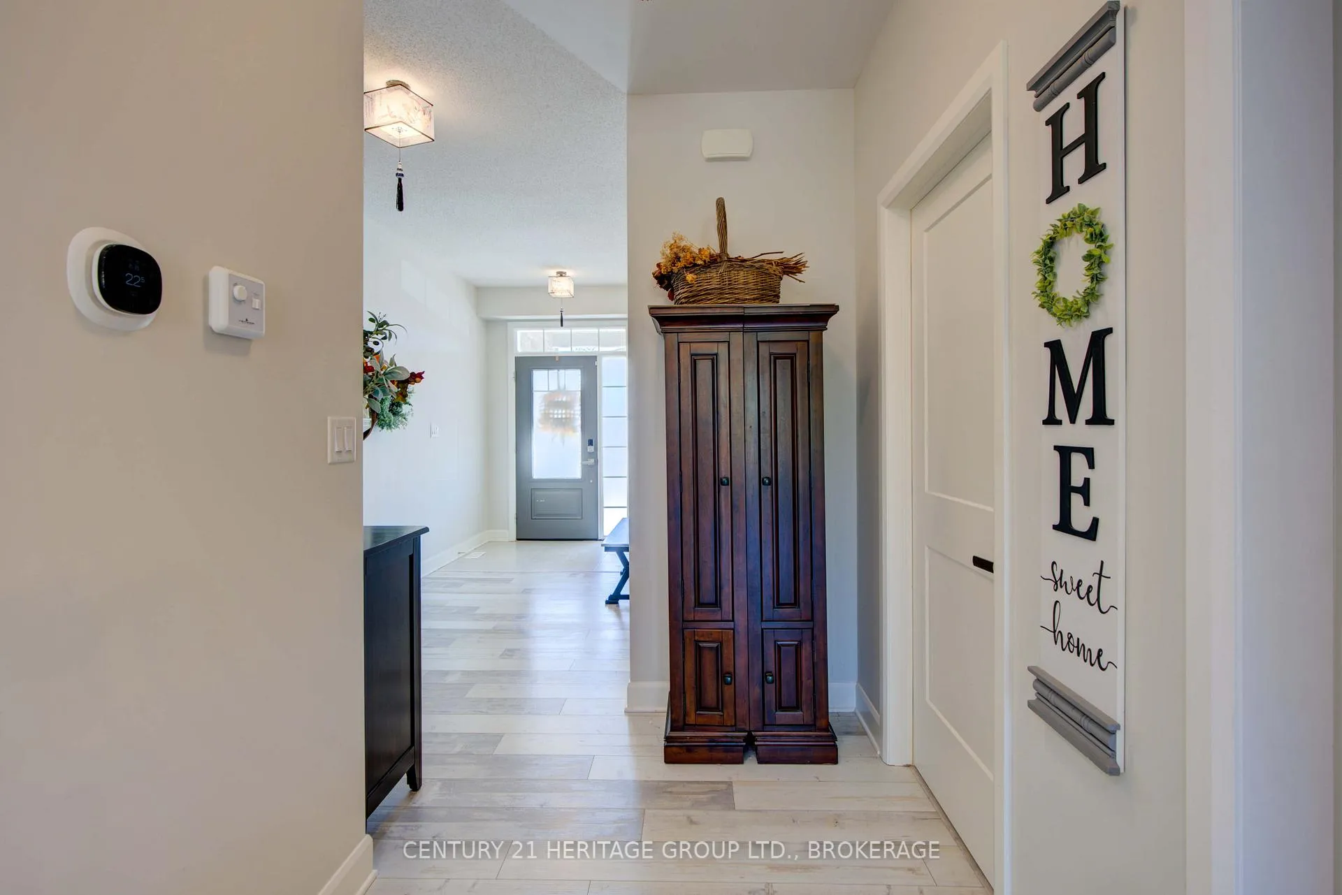 Photo 4 of 1263 Max Crescent, Kingston, City Northwest — HOMEH