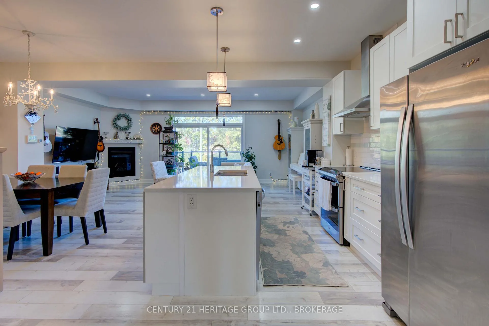 Photo 6 of 1263 Max Crescent, Kingston, City Northwest — HOMEH
