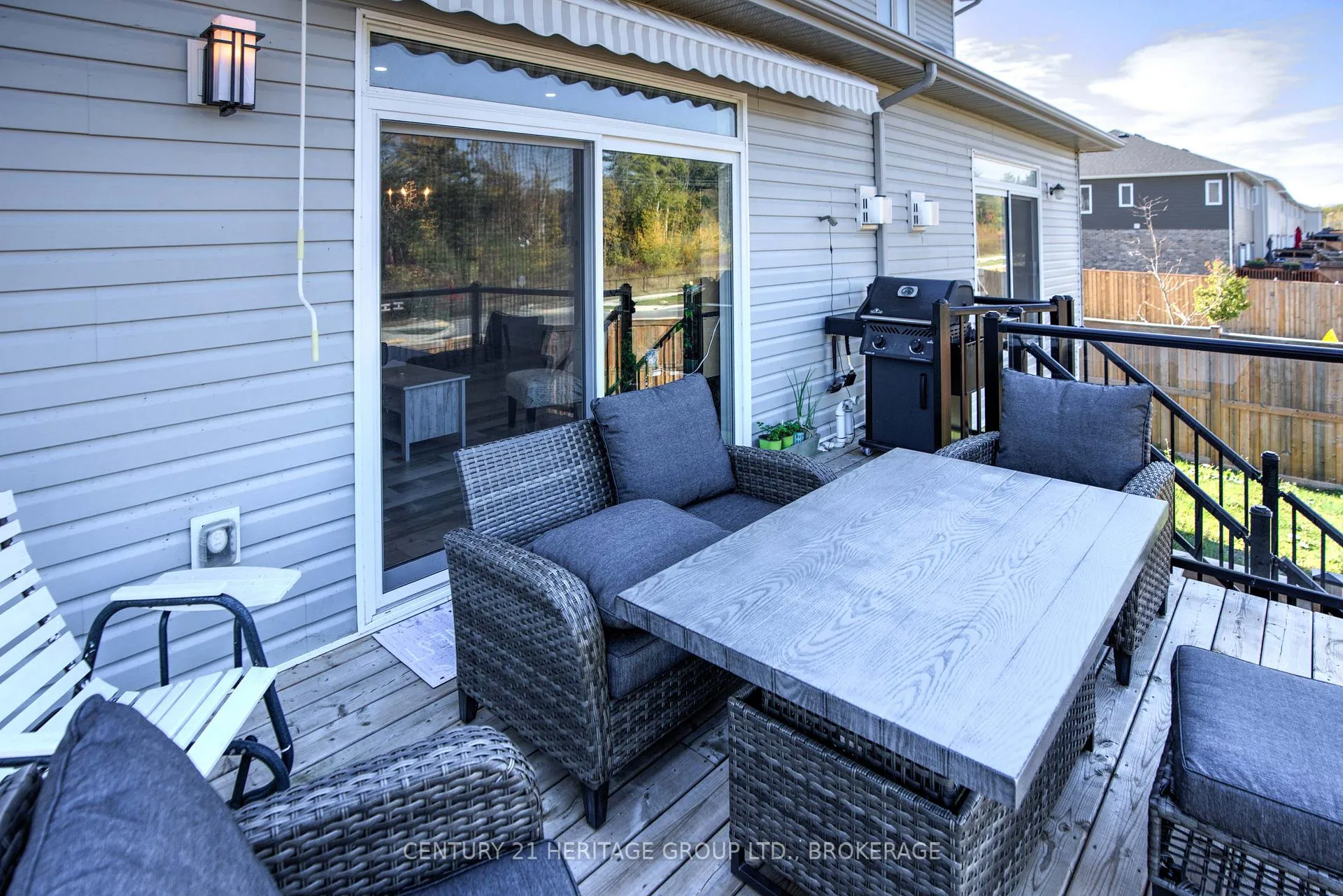 Photo 35 of 1263 Max Crescent, Kingston, City Northwest — HOMEH