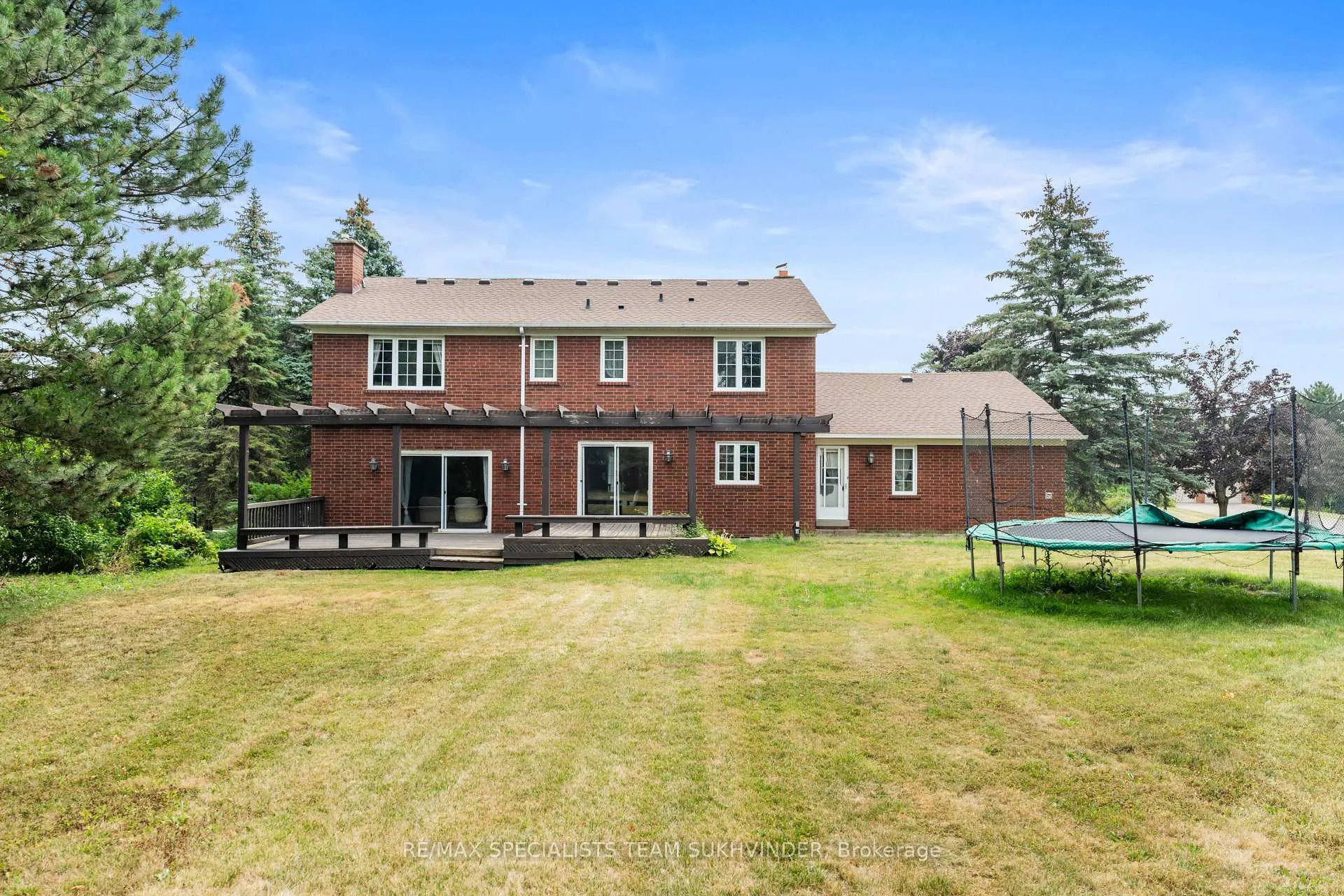 Photo 4 of 445 Warren Road, King, King City — HOMEH