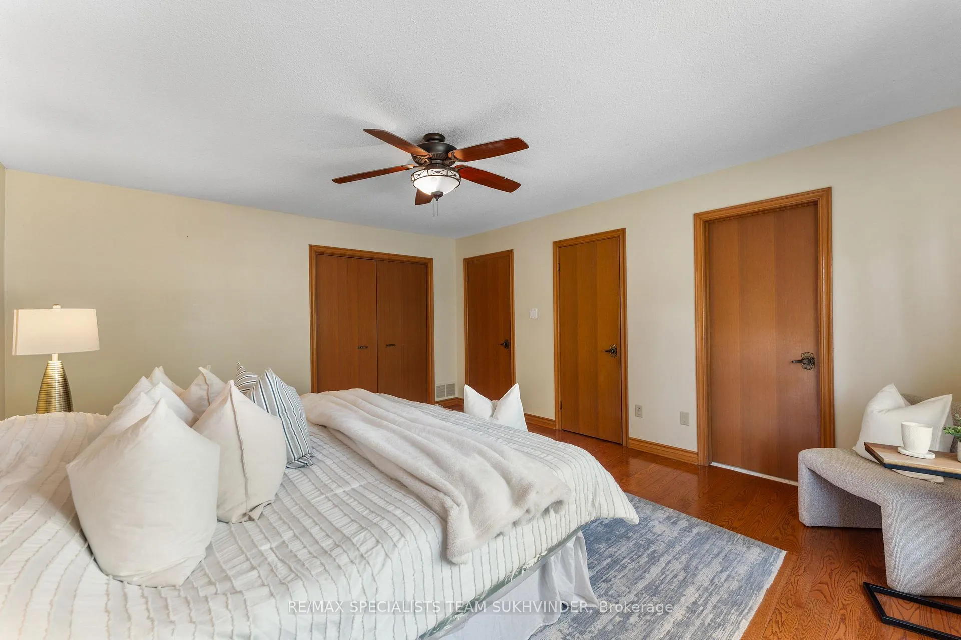 Photo 16 of 445 Warren Road, King, King City — HOMEH