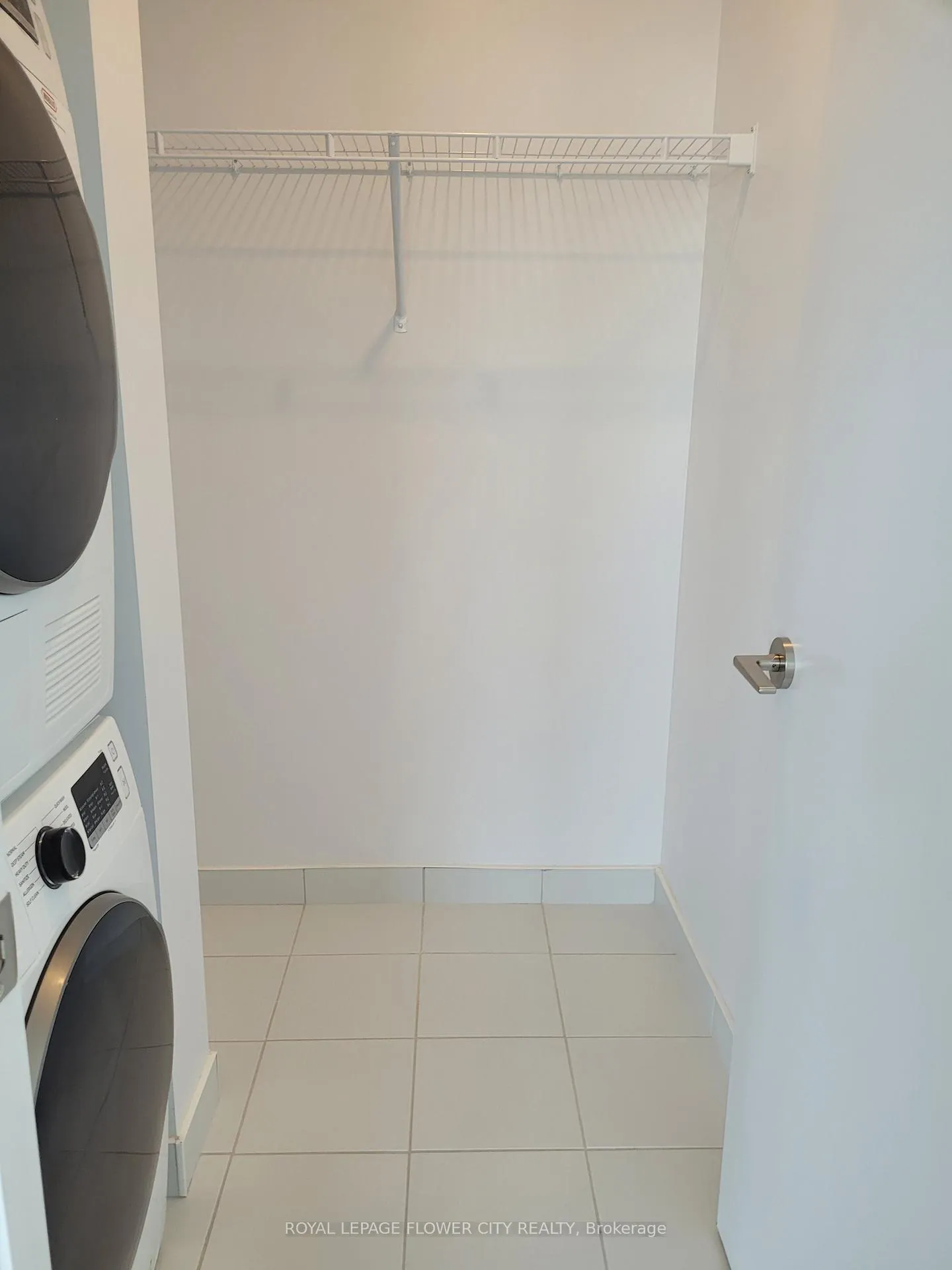 Photo 7 of Unit 1517, 38 Honeycrisp Crescent, Vaughan, Vaughan Corporate Centre — HOMEH