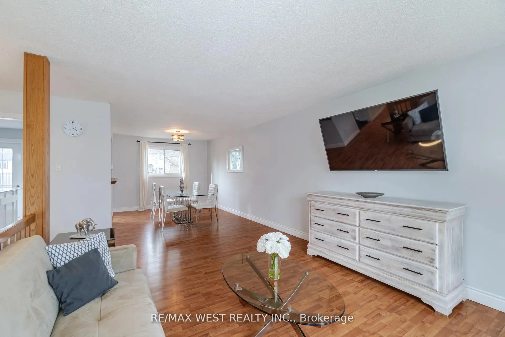 Photo 3 of Unit Upper, 75 Wright Crescent, Caledon, Bolton North — HOMEH