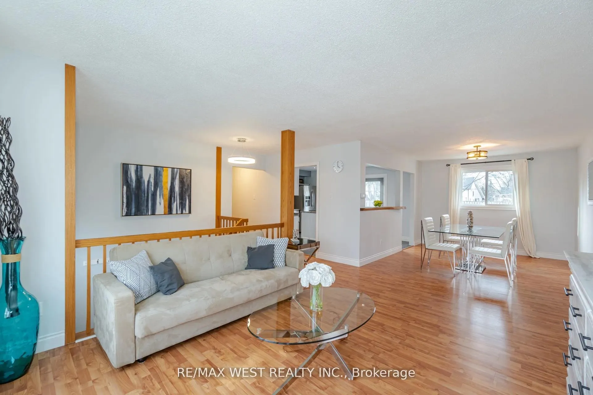 Photo 4 of Unit Upper, 75 Wright Crescent, Caledon, Bolton North — HOMEH