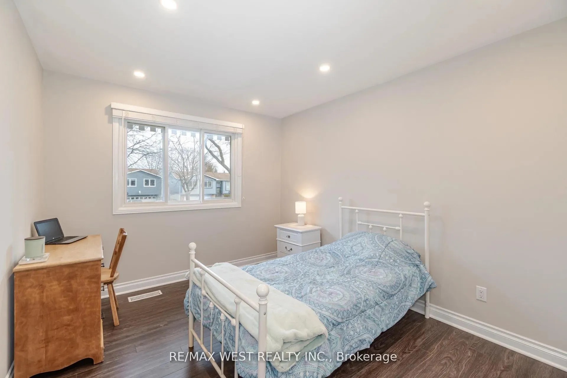 Photo 23 of Unit Upper, 75 Wright Crescent, Caledon, Bolton North — HOMEH