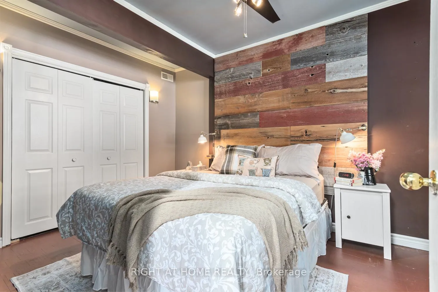 Photo 23 of 70 Colwell Circle NE, Scugog, Rural Scugog — HOMEH