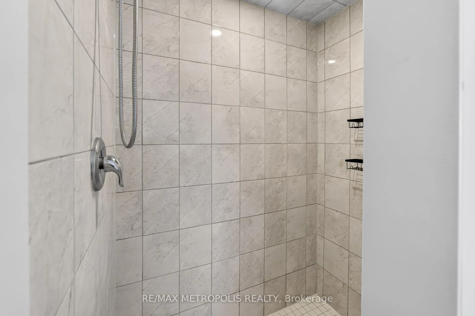 Photo 34 of 32 Ballinger Way, Uxbridge — HOMEH