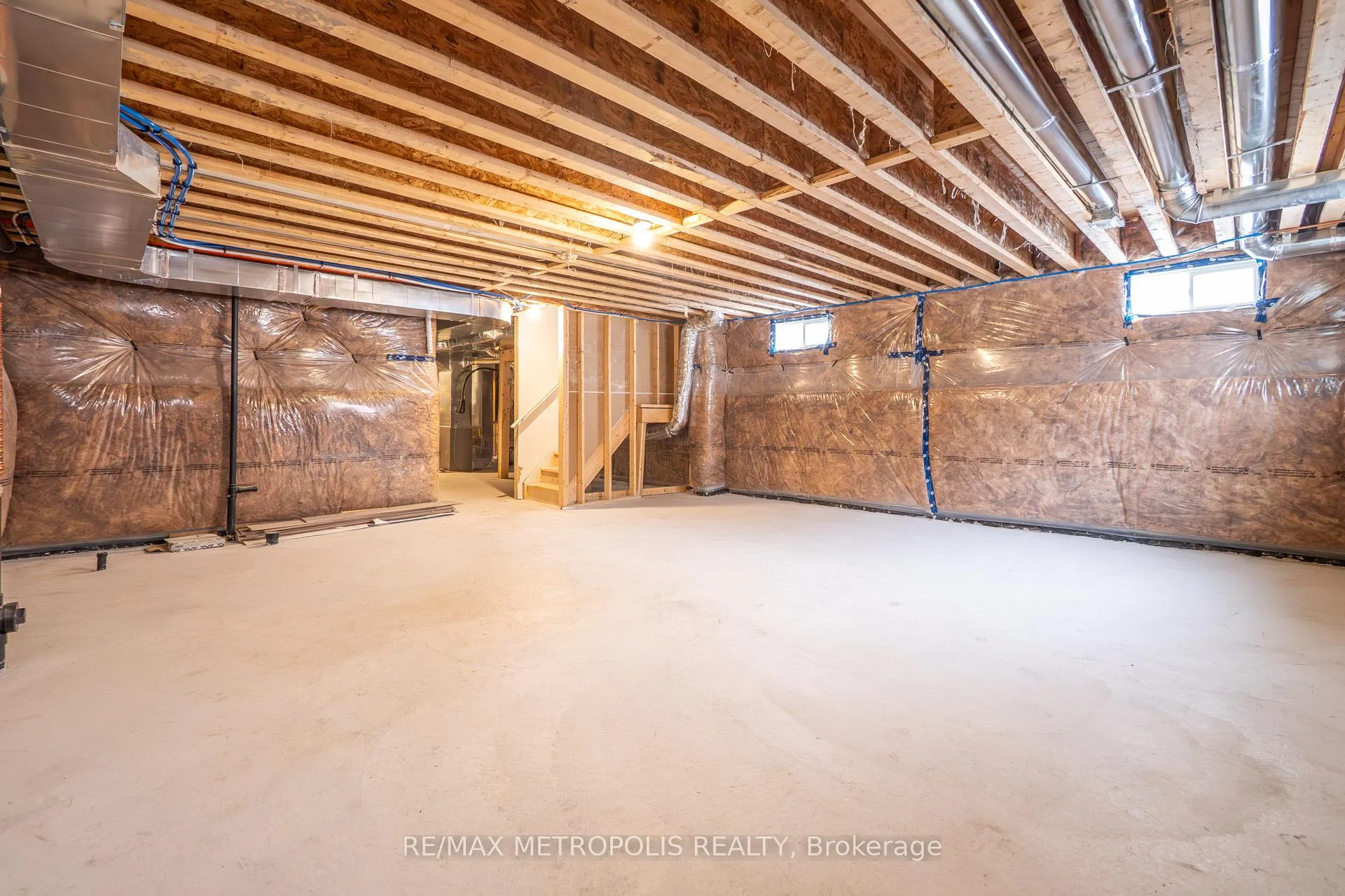 Photo 48 of 32 Ballinger Way, Uxbridge — HOMEH