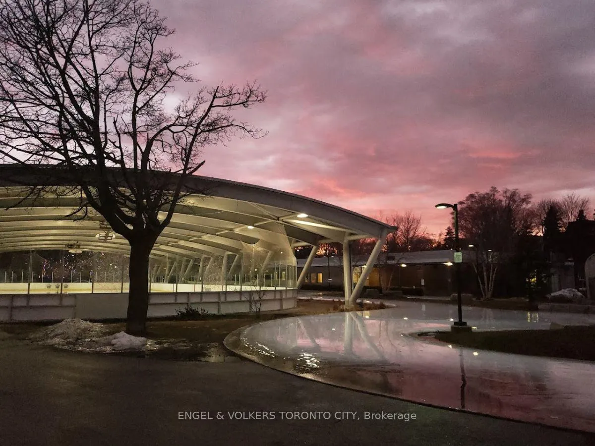 Photo 15 of Unit Main & Bsmt, 10 Bloomfield Avenue, Toronto, South Riverdale — HOMEH