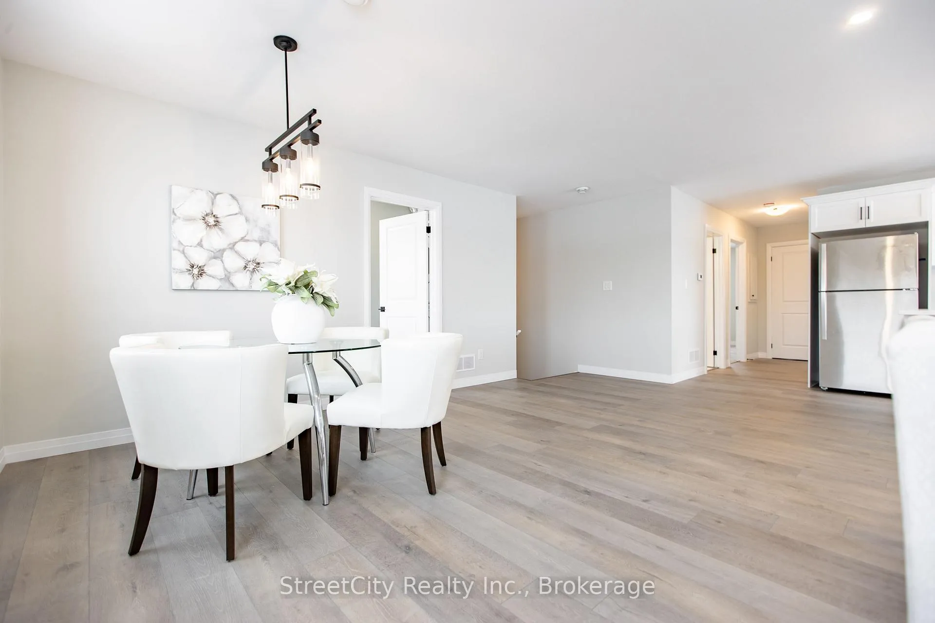 Photo 5 of 2236 Line 34, Perth East, Shakespeare — HOMEH