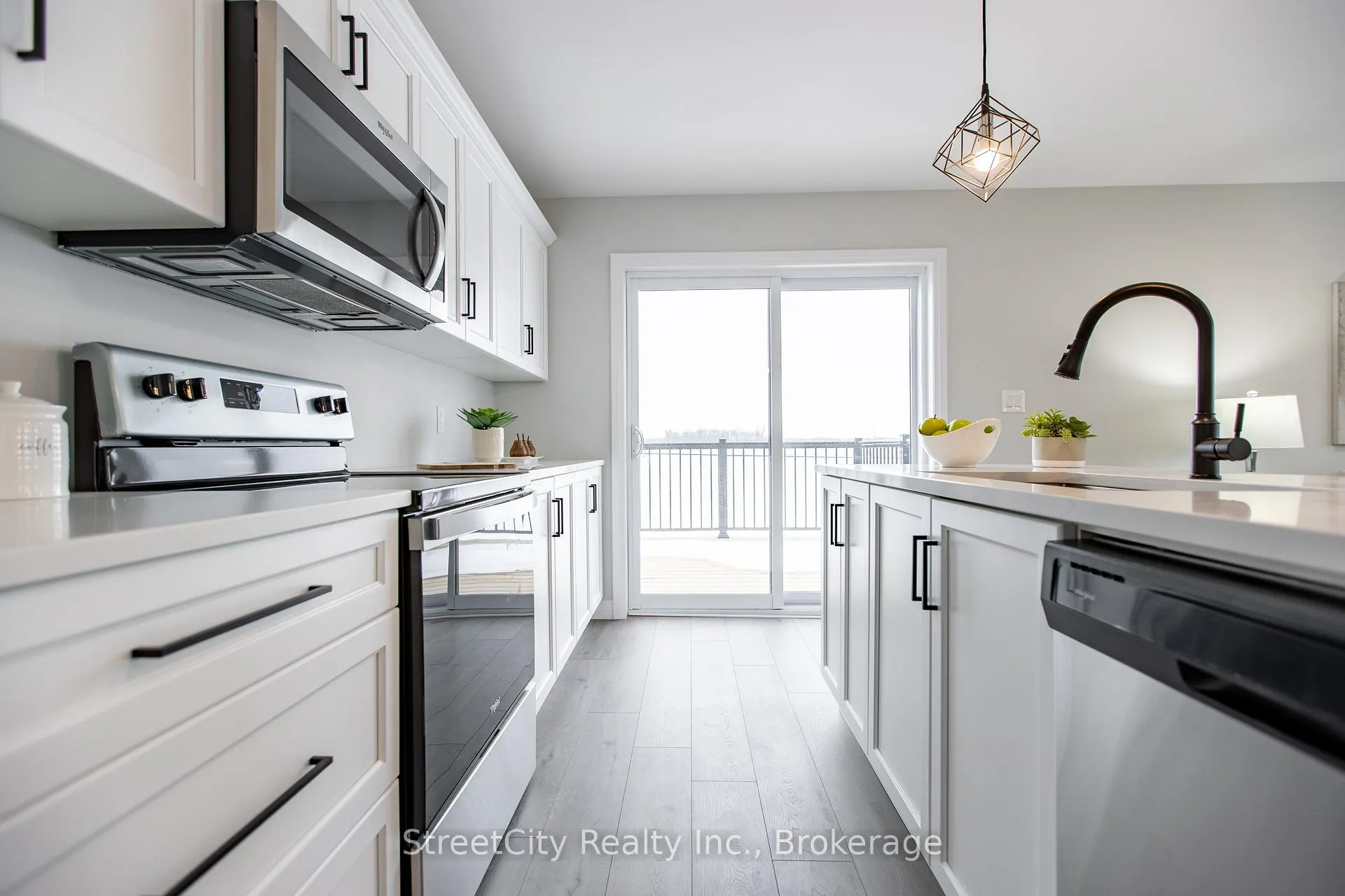 Photo 7 of 2236 Line 34, Perth East, Shakespeare — HOMEH