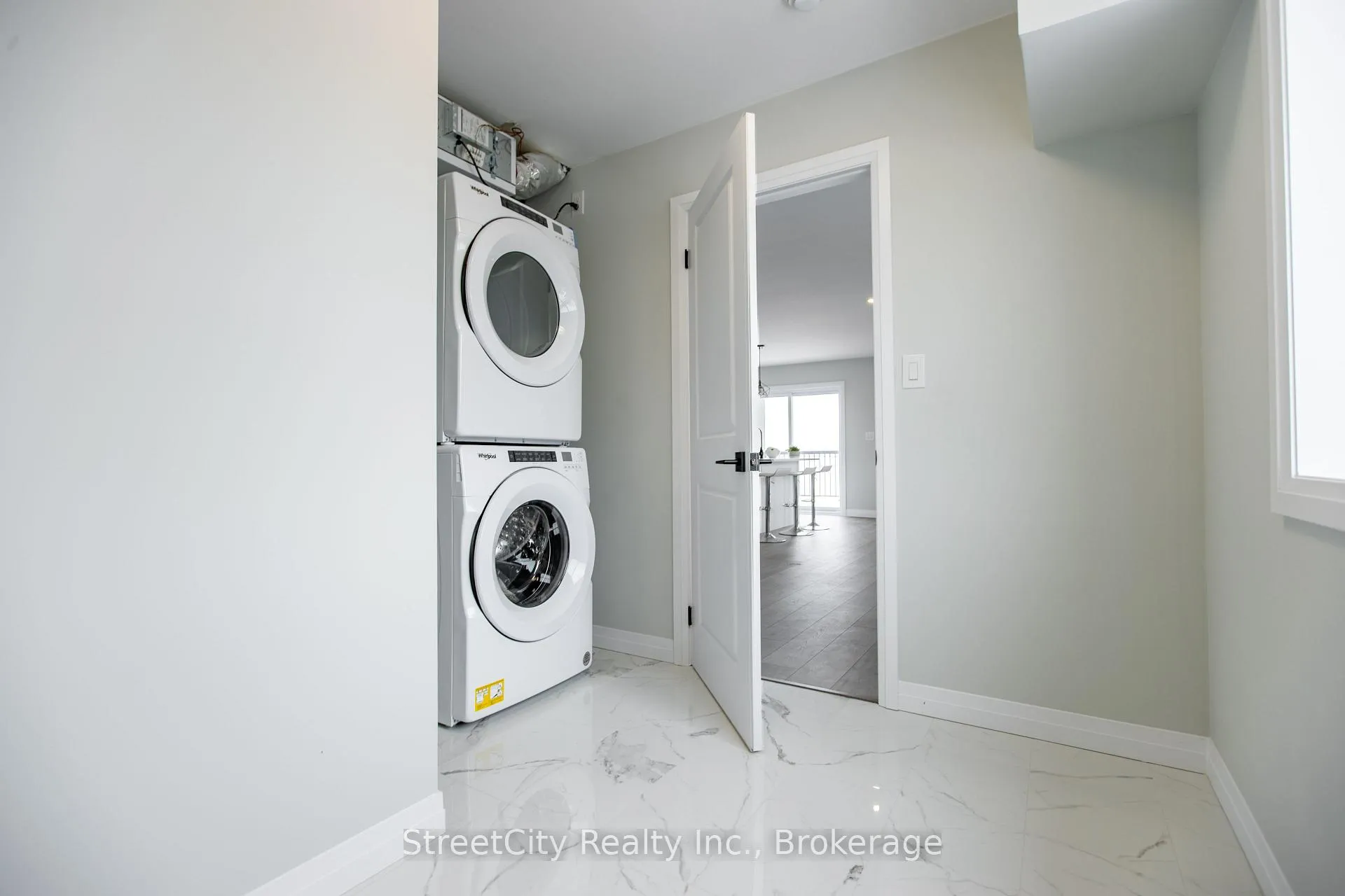 Photo 11 of 2236 Line 34, Perth East, Shakespeare — HOMEH