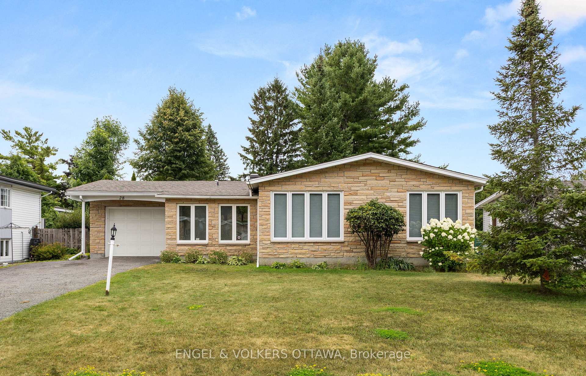 Photo 1 of 28 Parker Avenue, Ottawa, Meadowlands/Crestview — HOMEH
