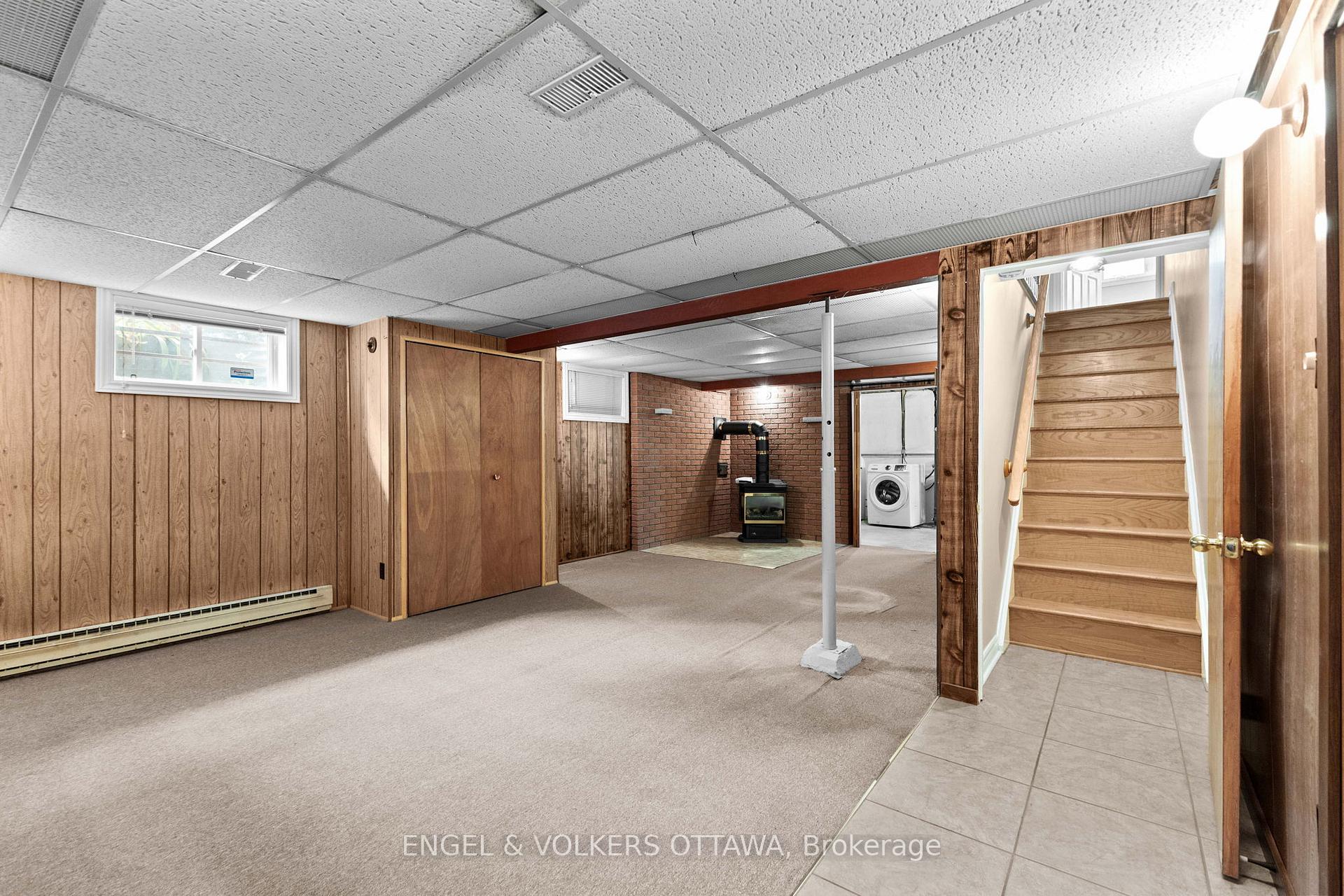 Photo 30 of 28 Parker Avenue, Ottawa, Meadowlands/Crestview — HOMEH