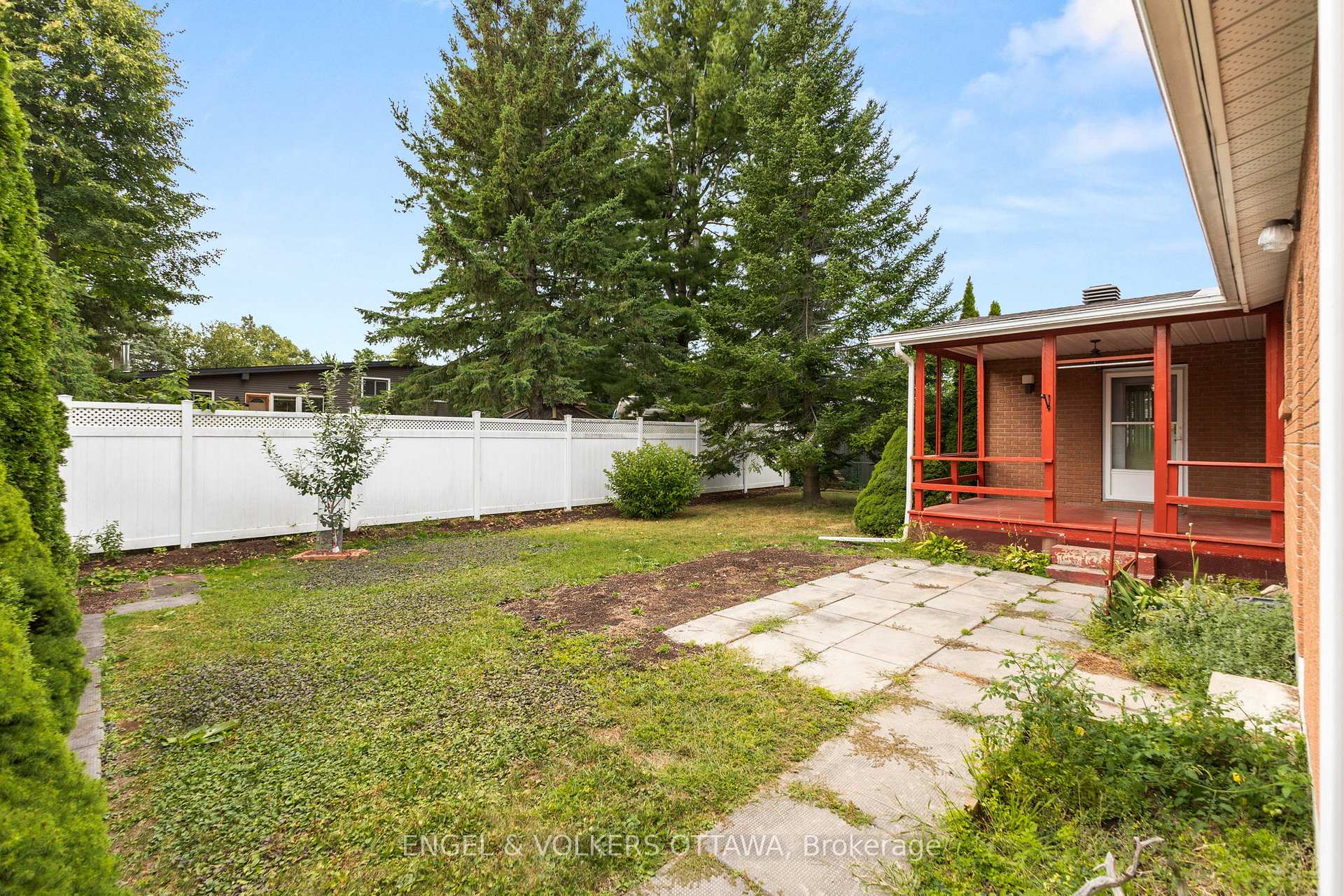 Photo 34 of 28 Parker Avenue, Ottawa, Meadowlands/Crestview — HOMEH
